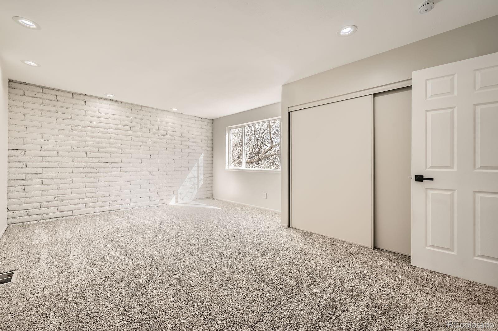 MLS Image #13 for 9573 e kansas circle,denver, Colorado
