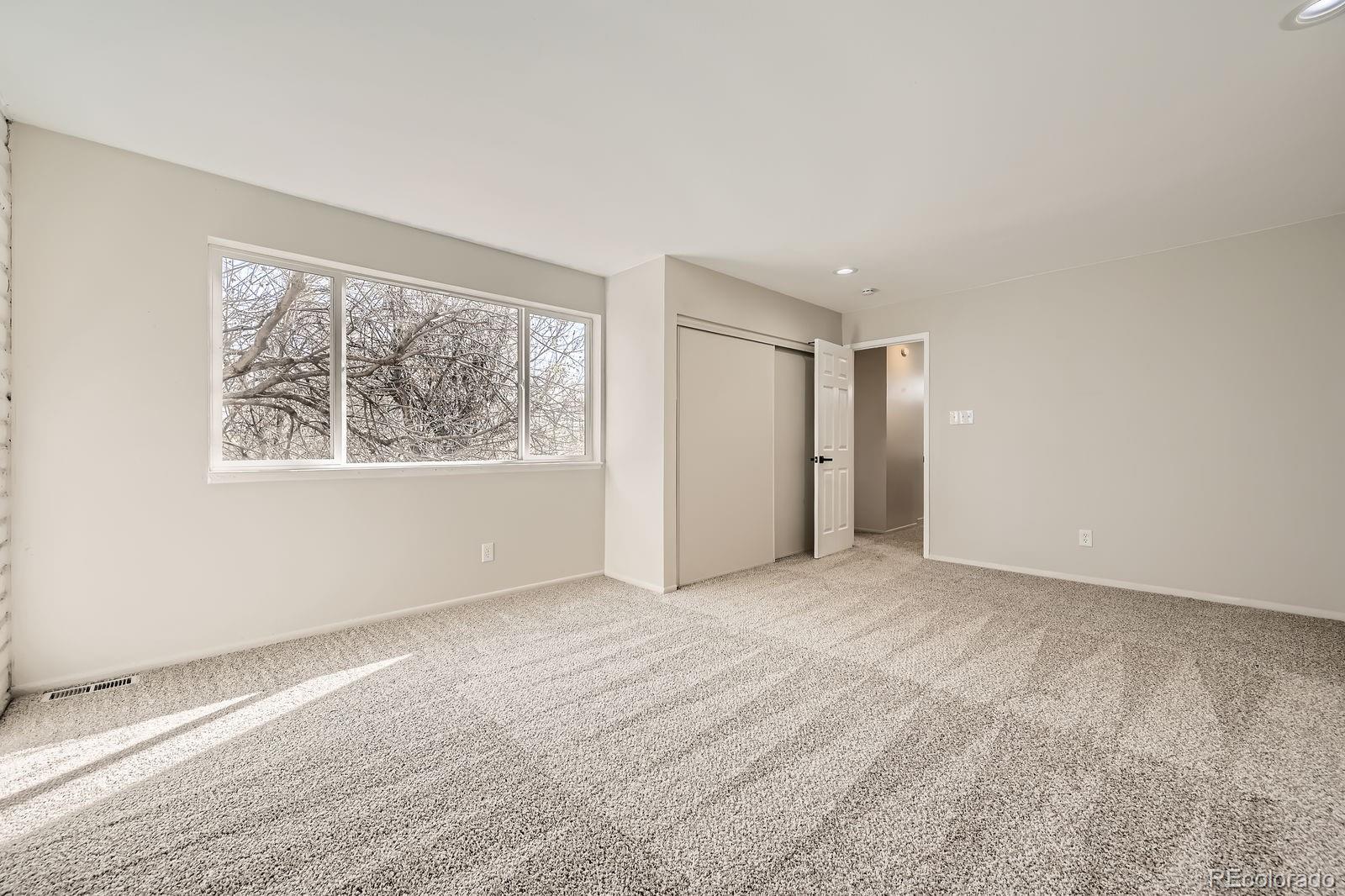 MLS Image #14 for 9573 e kansas circle,denver, Colorado