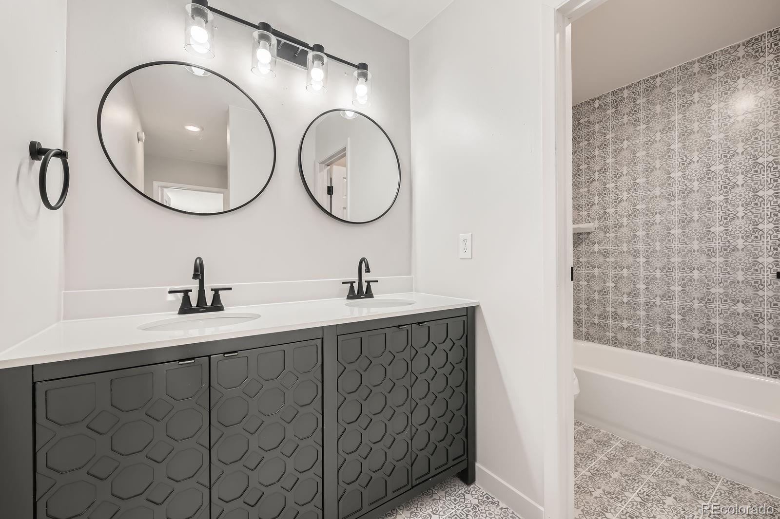 MLS Image #15 for 9573 e kansas circle,denver, Colorado