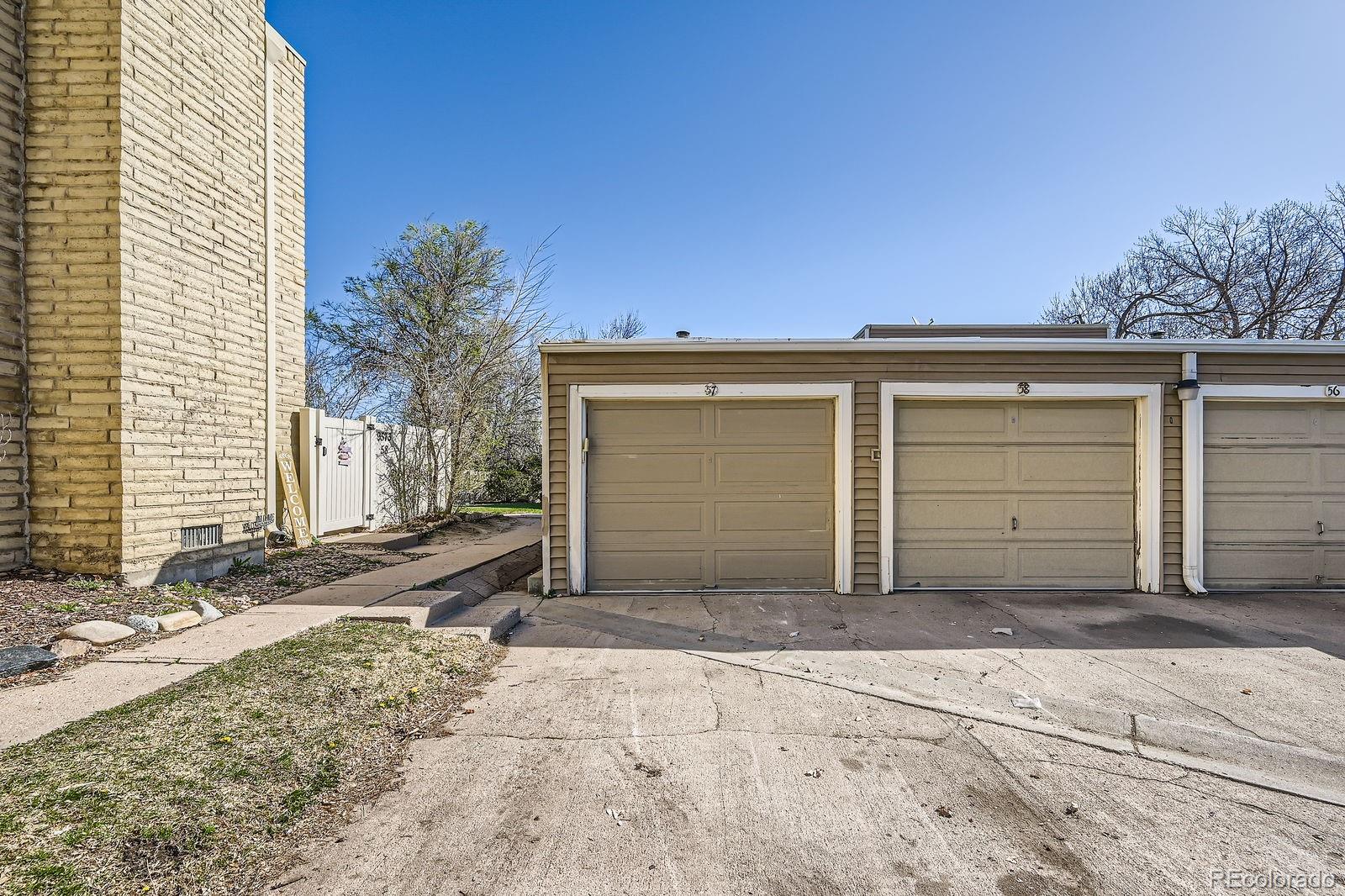MLS Image #26 for 9573 e kansas circle,denver, Colorado
