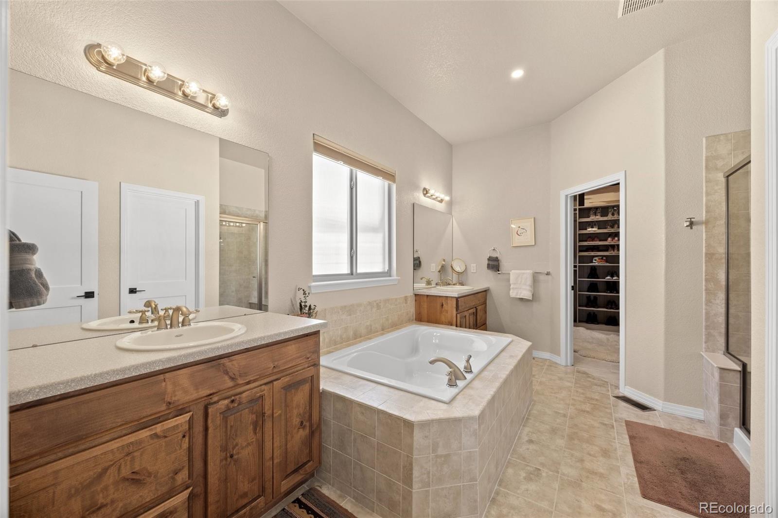 MLS Image #15 for 418  rifle court,broomfield, Colorado