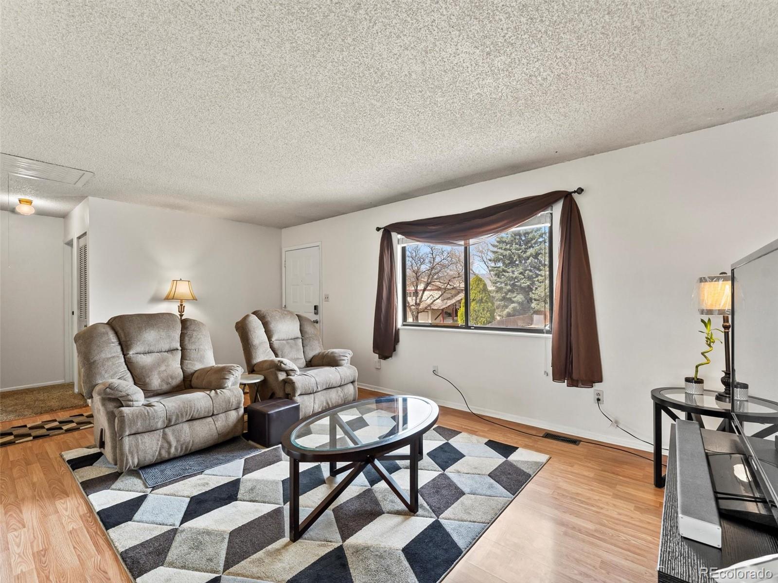 MLS Image #3 for 7515  woodstock street,colorado springs, Colorado