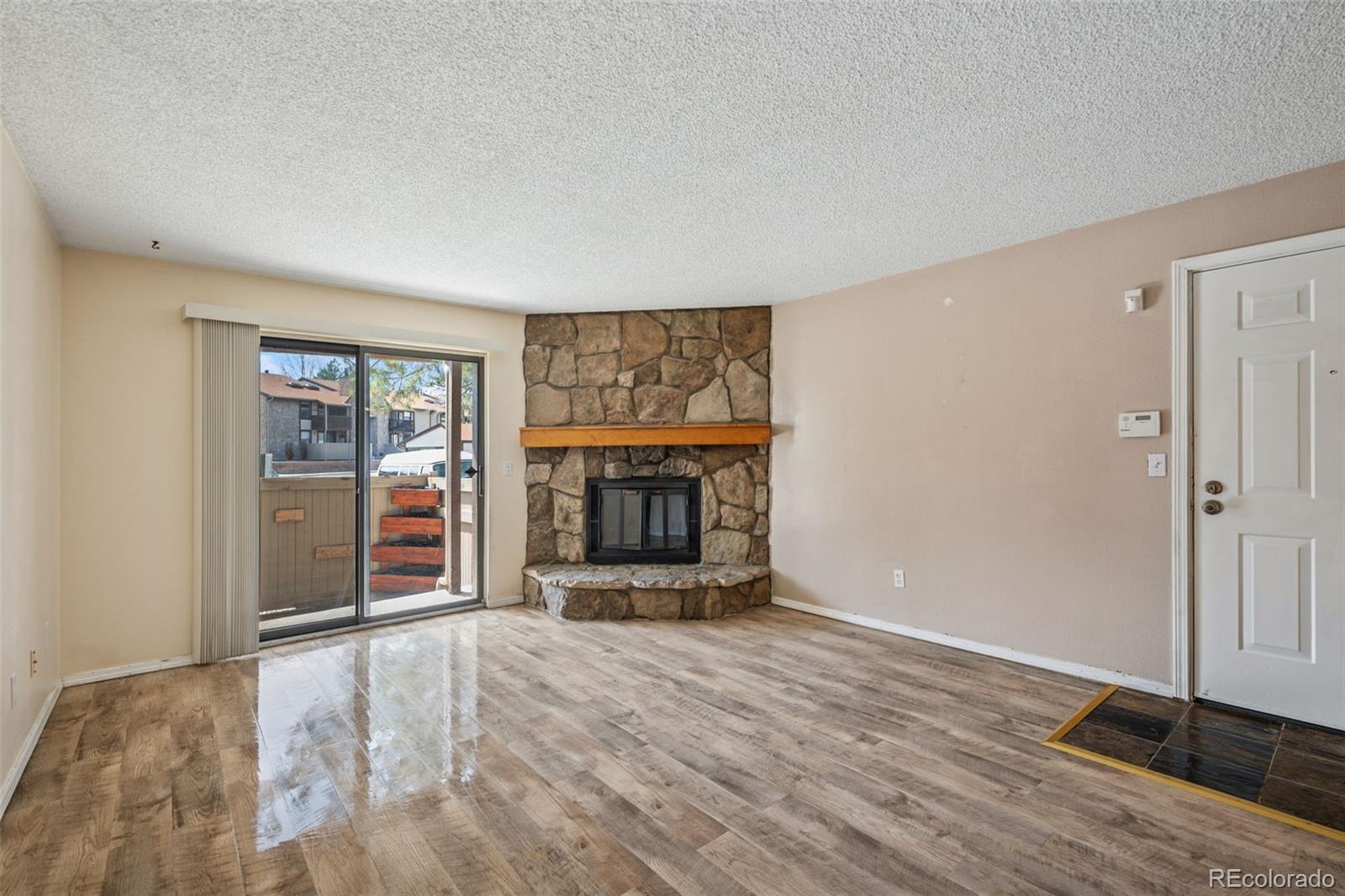 MLS Image #6 for 7720 w 87th drive j,arvada, Colorado