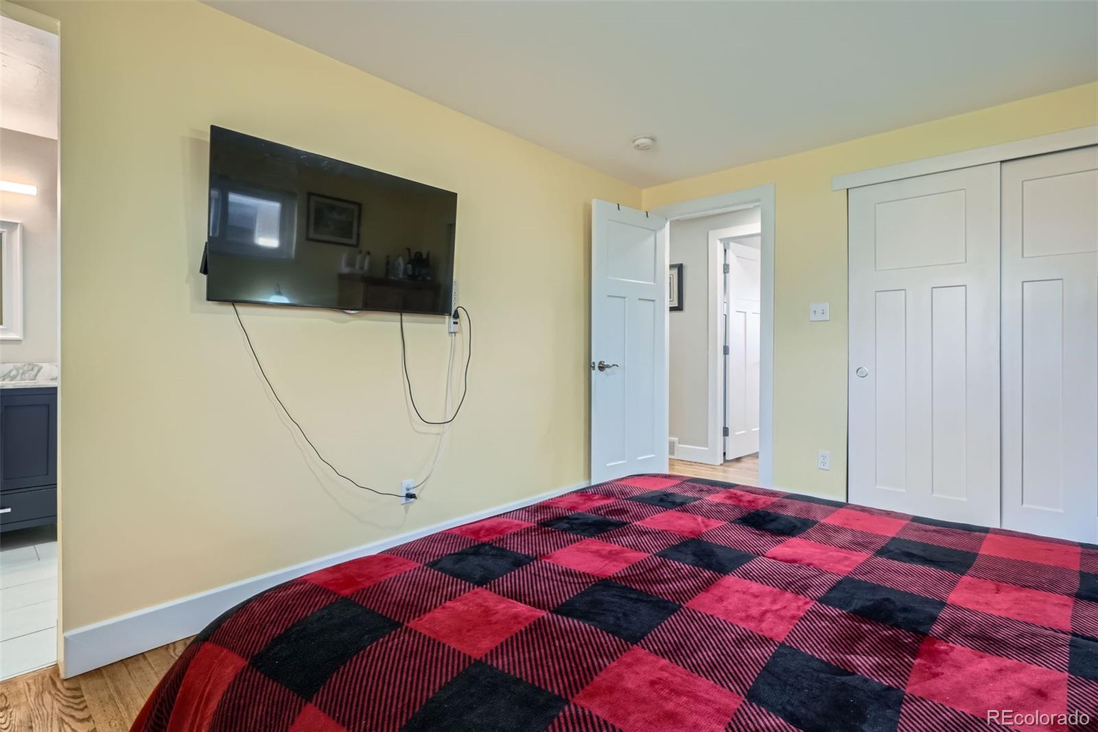 MLS Image #11 for 3094 s hobart way,denver, Colorado