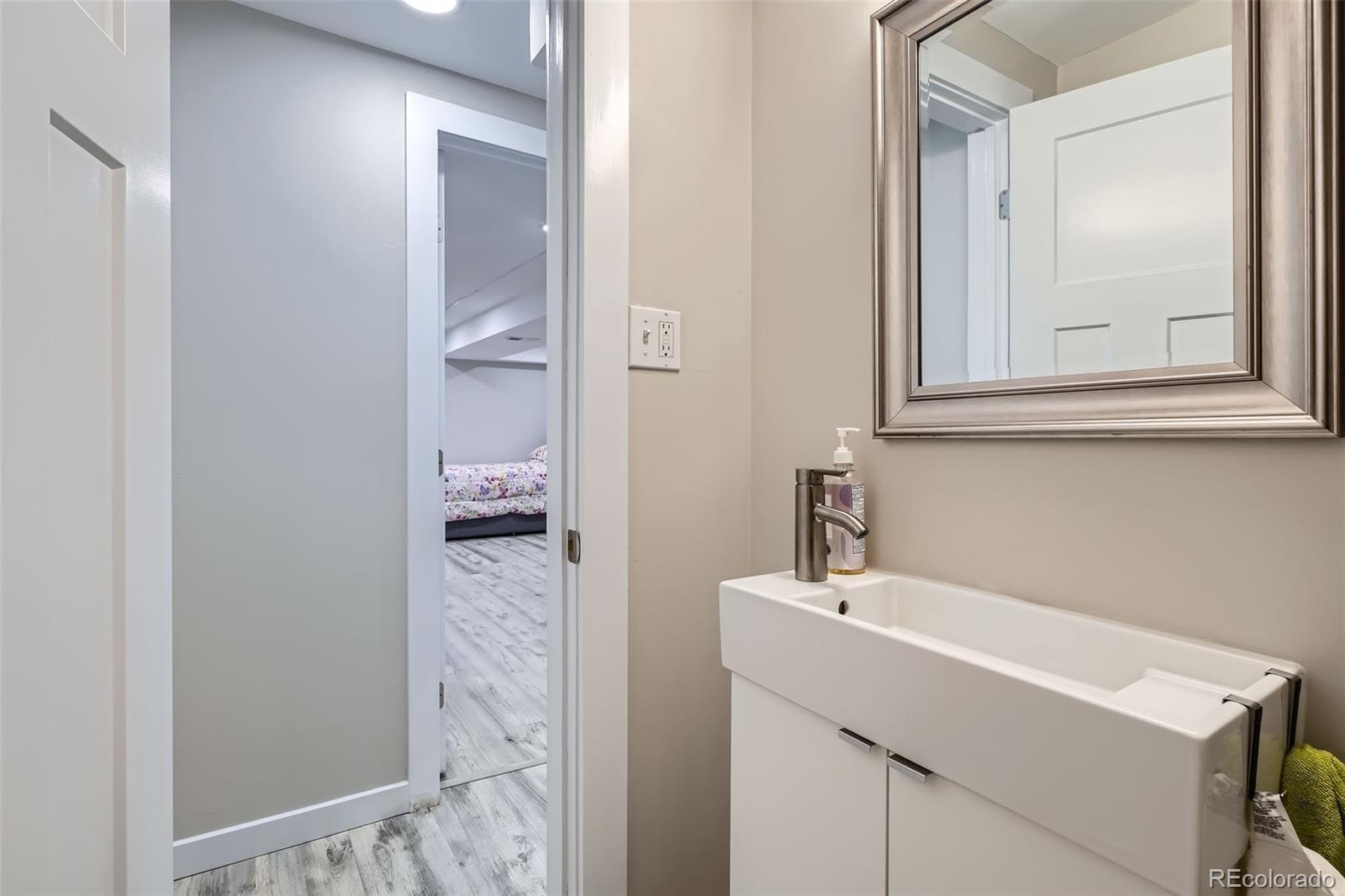 MLS Image #17 for 3094 s hobart way,denver, Colorado