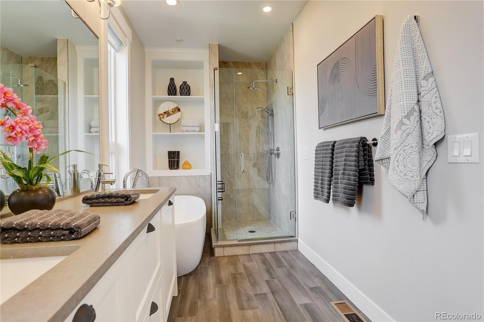 MLS Image #20 for 2568  clermont street,denver, Colorado