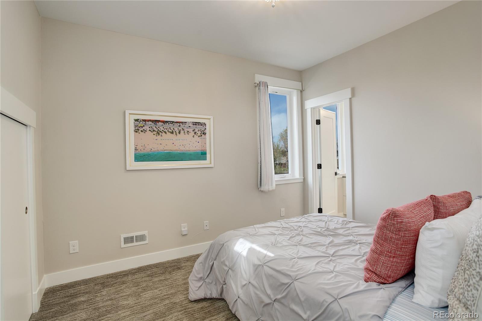 MLS Image #23 for 2568  clermont street,denver, Colorado