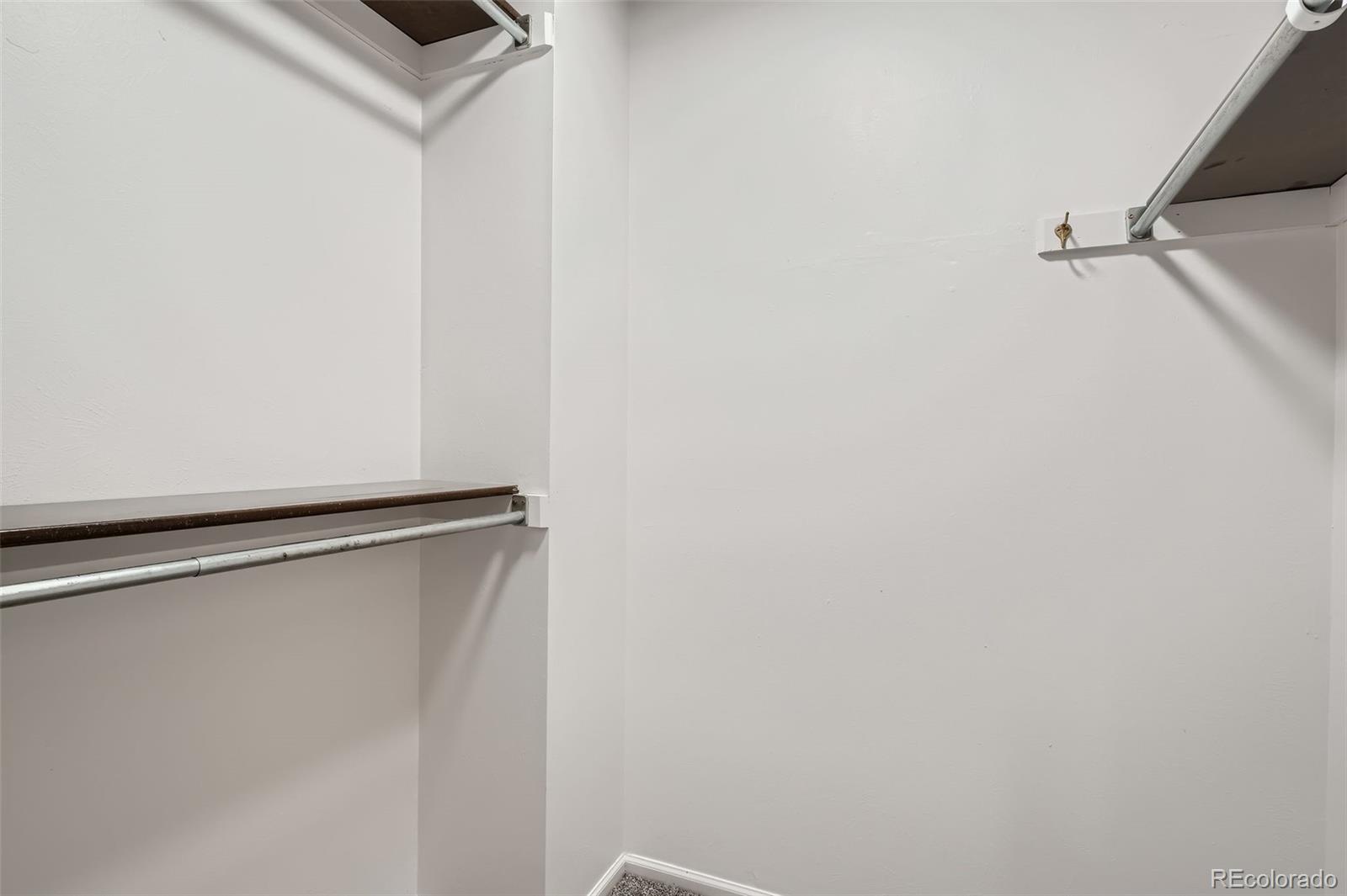MLS Image #20 for 4114 s niagara way,denver, Colorado
