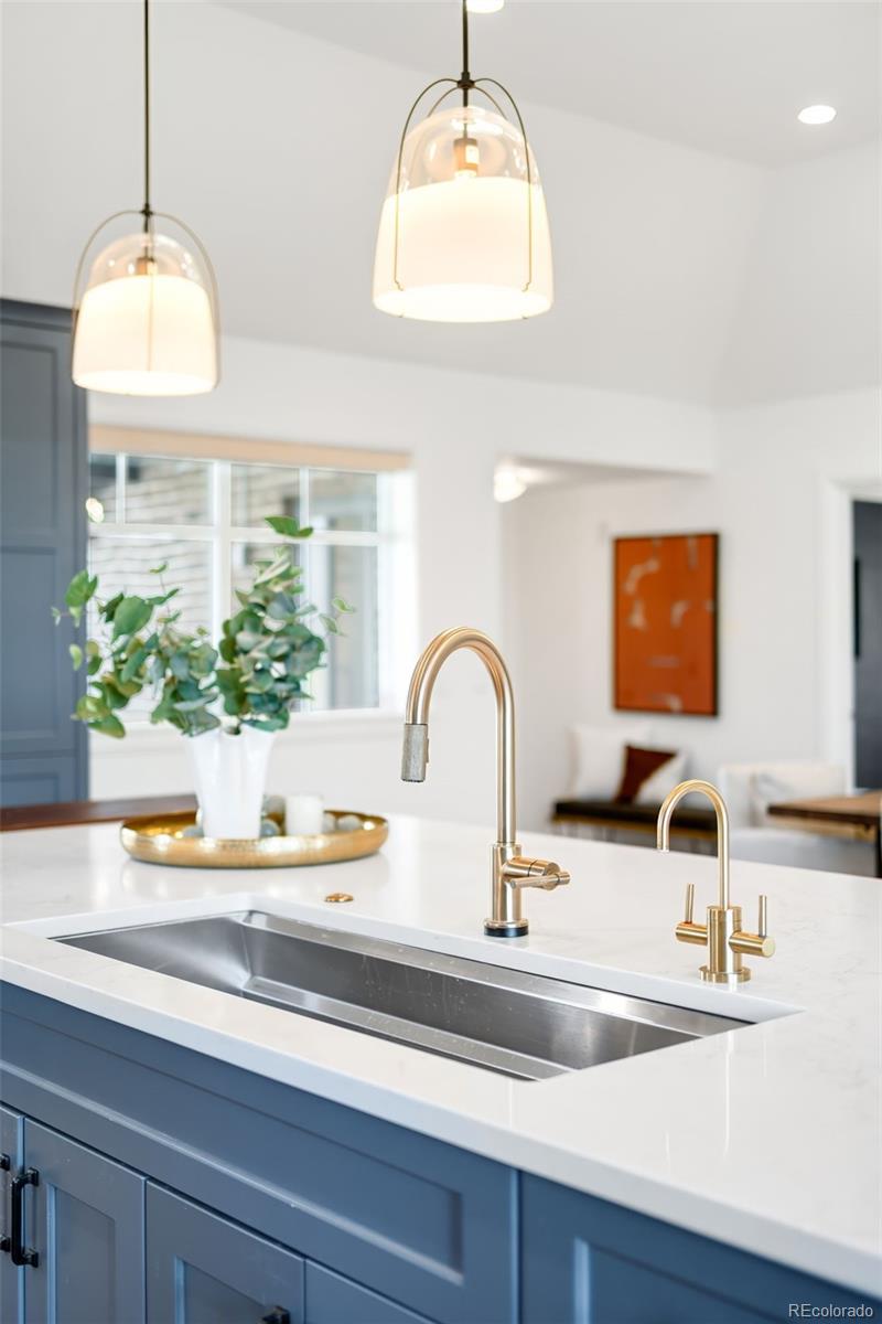 MLS Image #11 for 985 s steele street,denver, Colorado