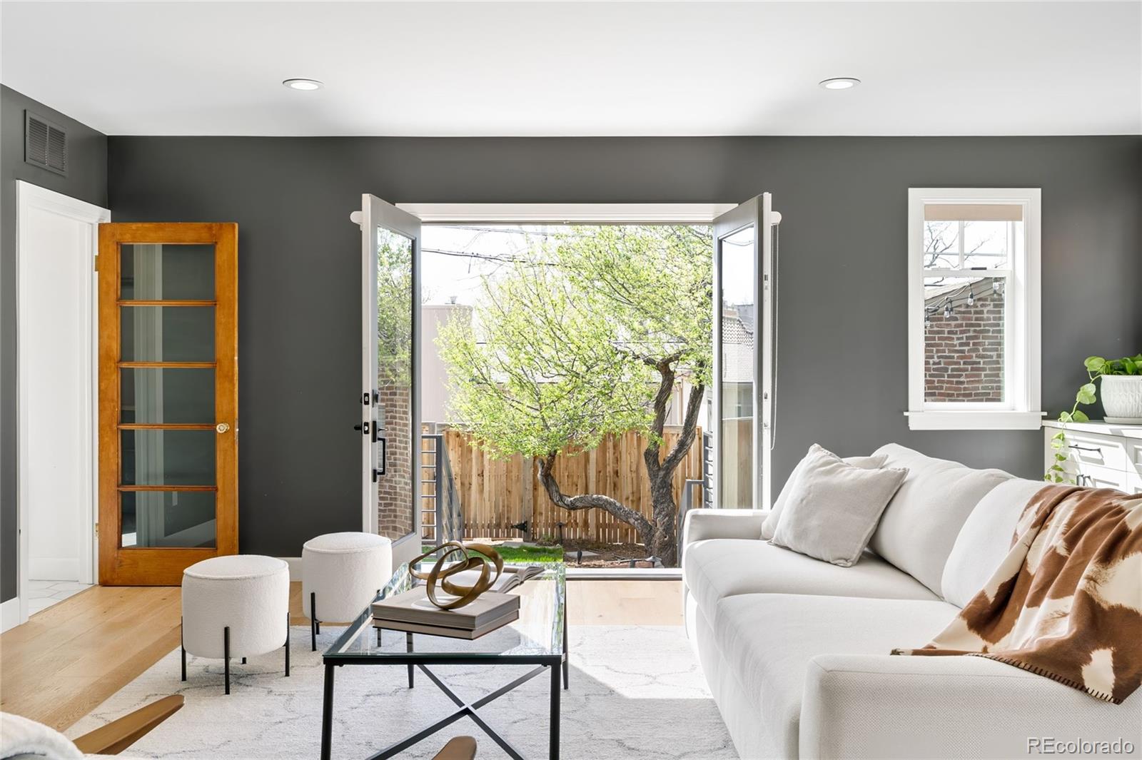 MLS Image #18 for 985 s steele street,denver, Colorado