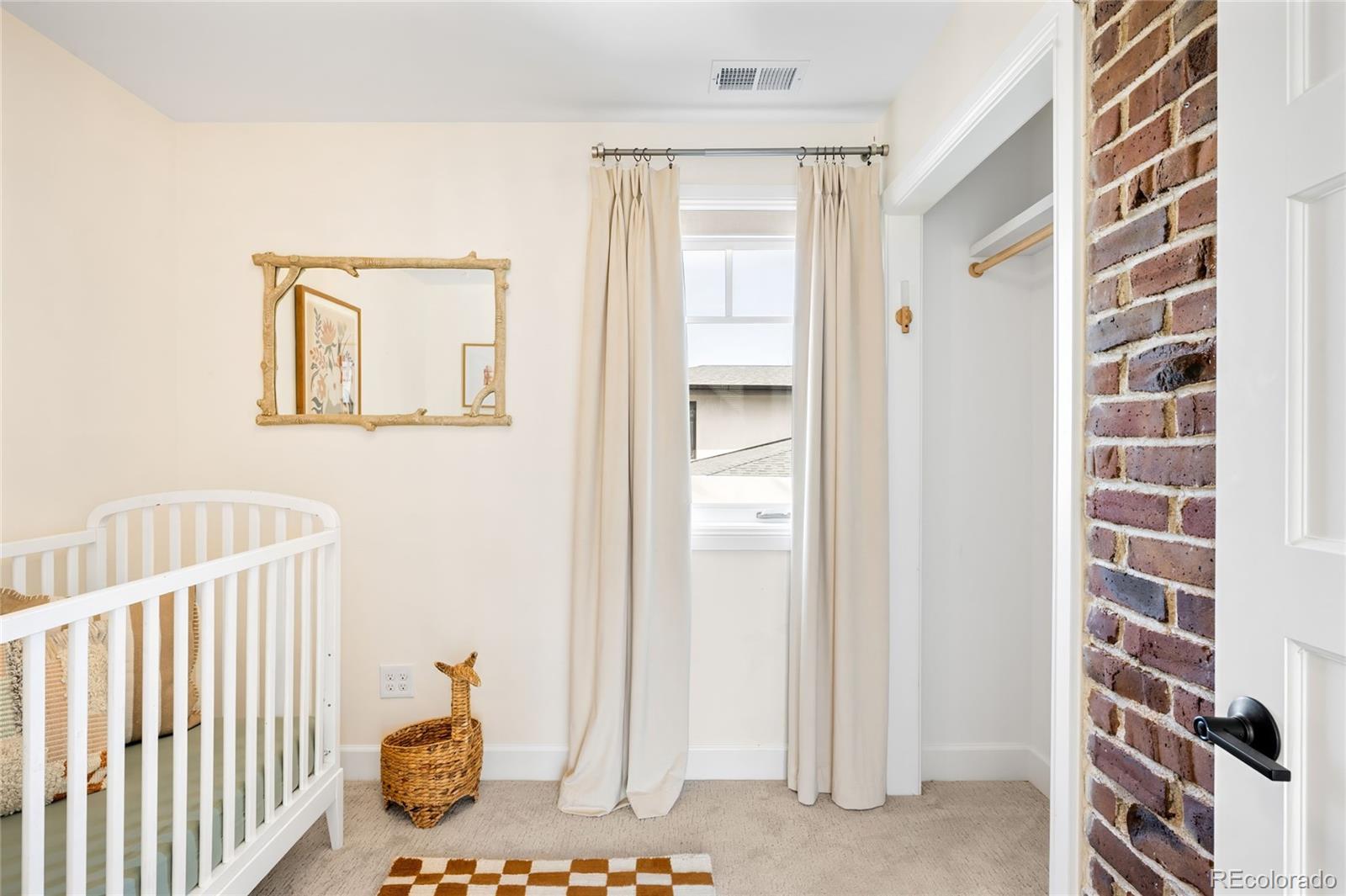 MLS Image #33 for 985 s steele street,denver, Colorado