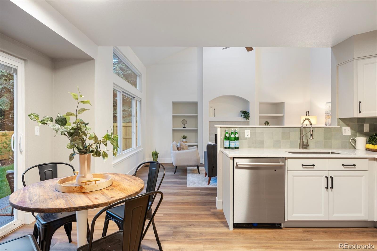 MLS Image #13 for 7114 s acoma way,littleton, Colorado