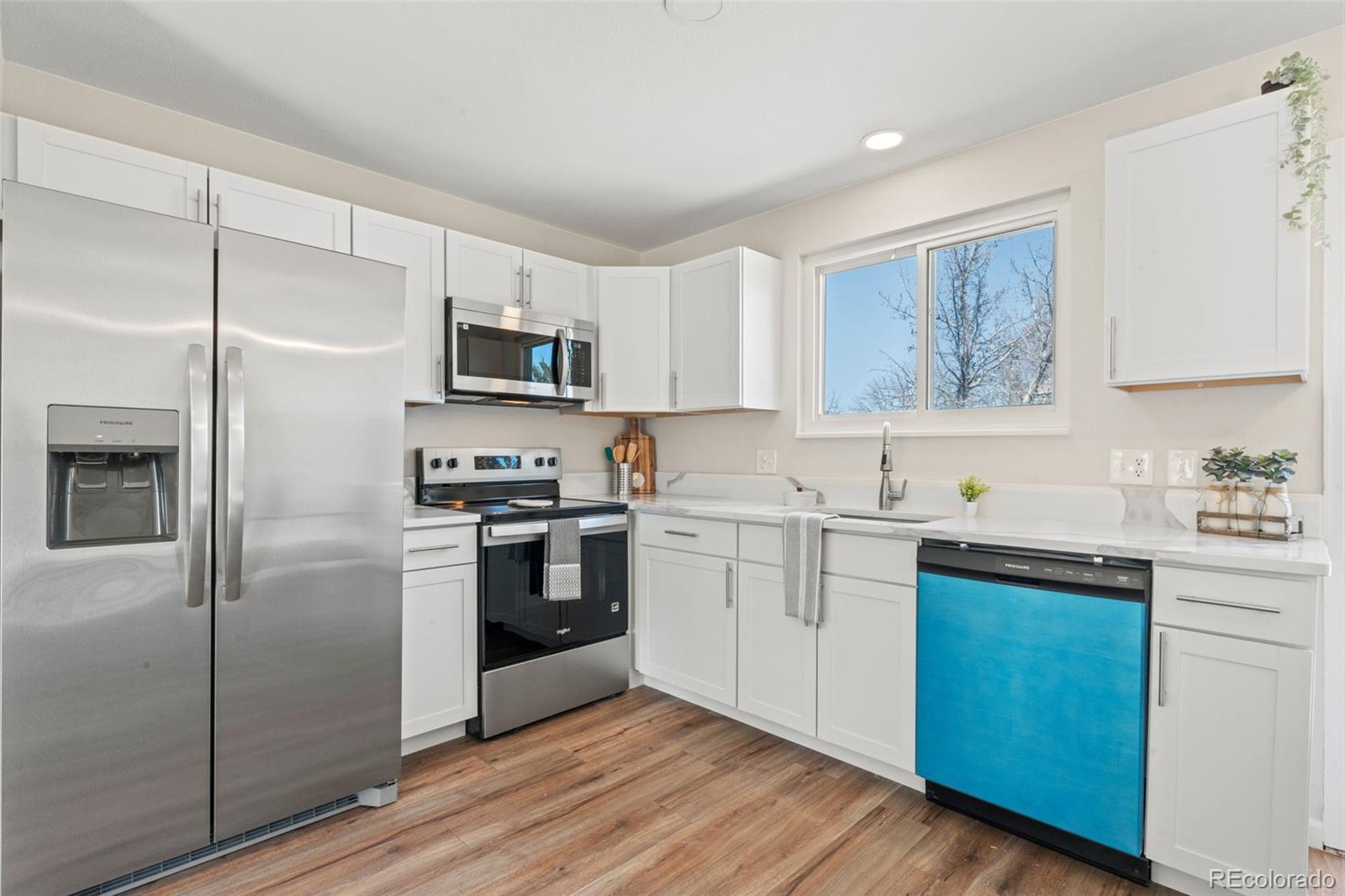 MLS Image #10 for 16543 e kansas place,aurora, Colorado