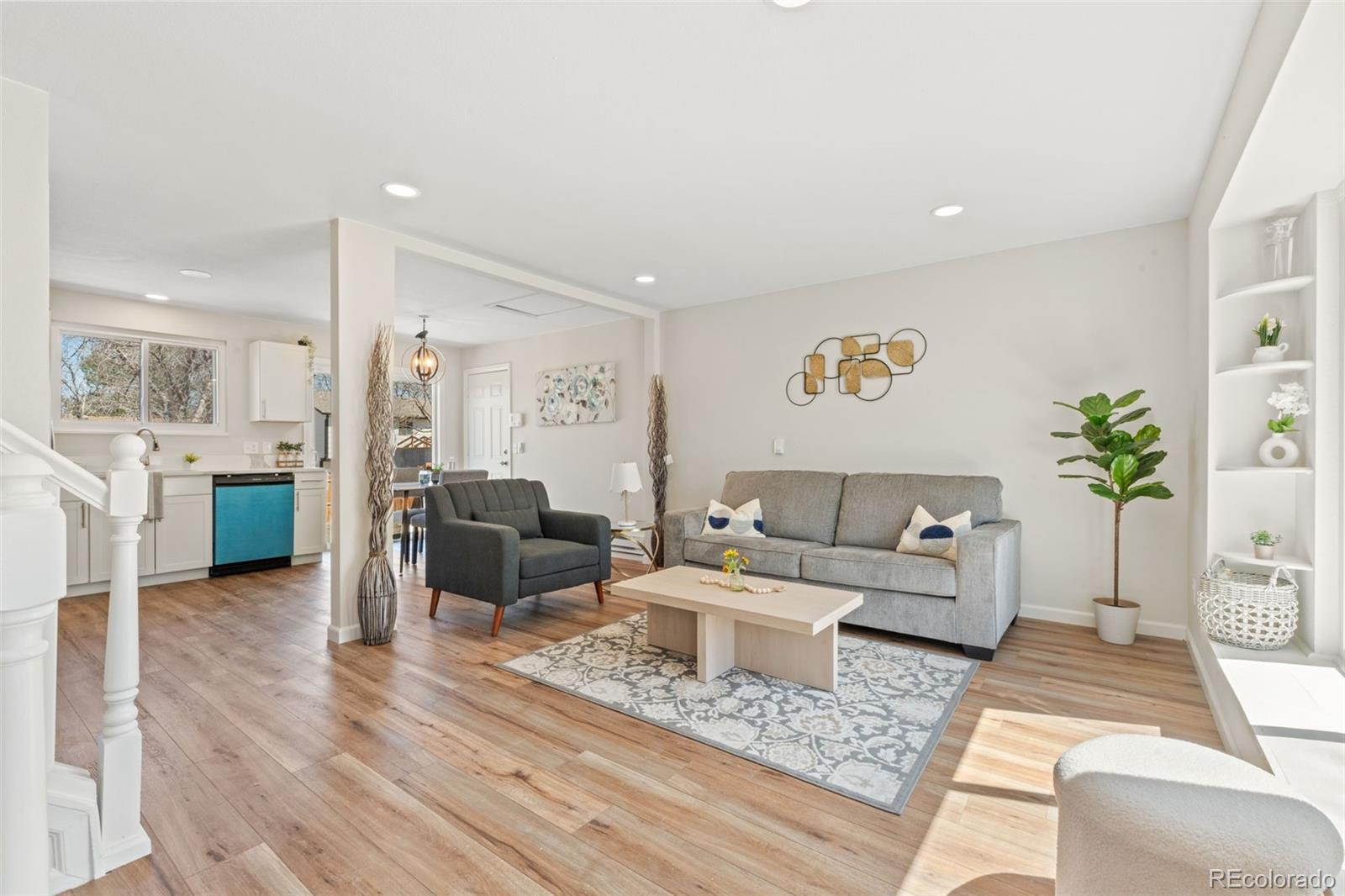 MLS Image #2 for 16543 e kansas place,aurora, Colorado