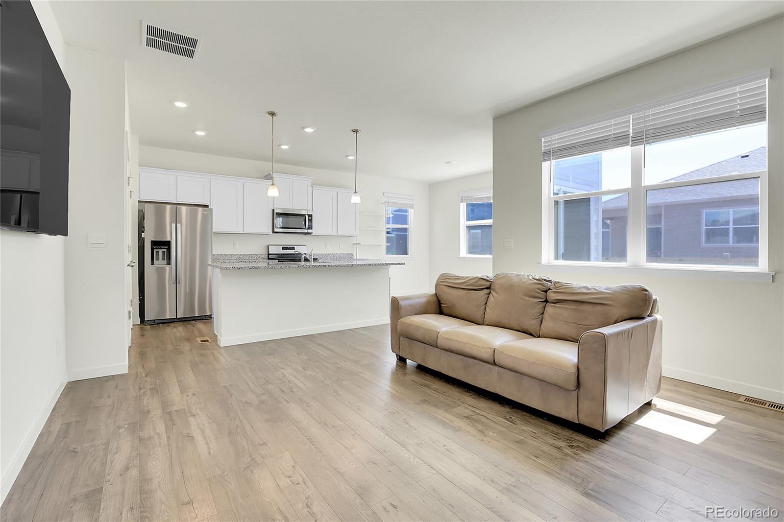 MLS Image #6 for 45840  laceleaf drive,bennett, Colorado