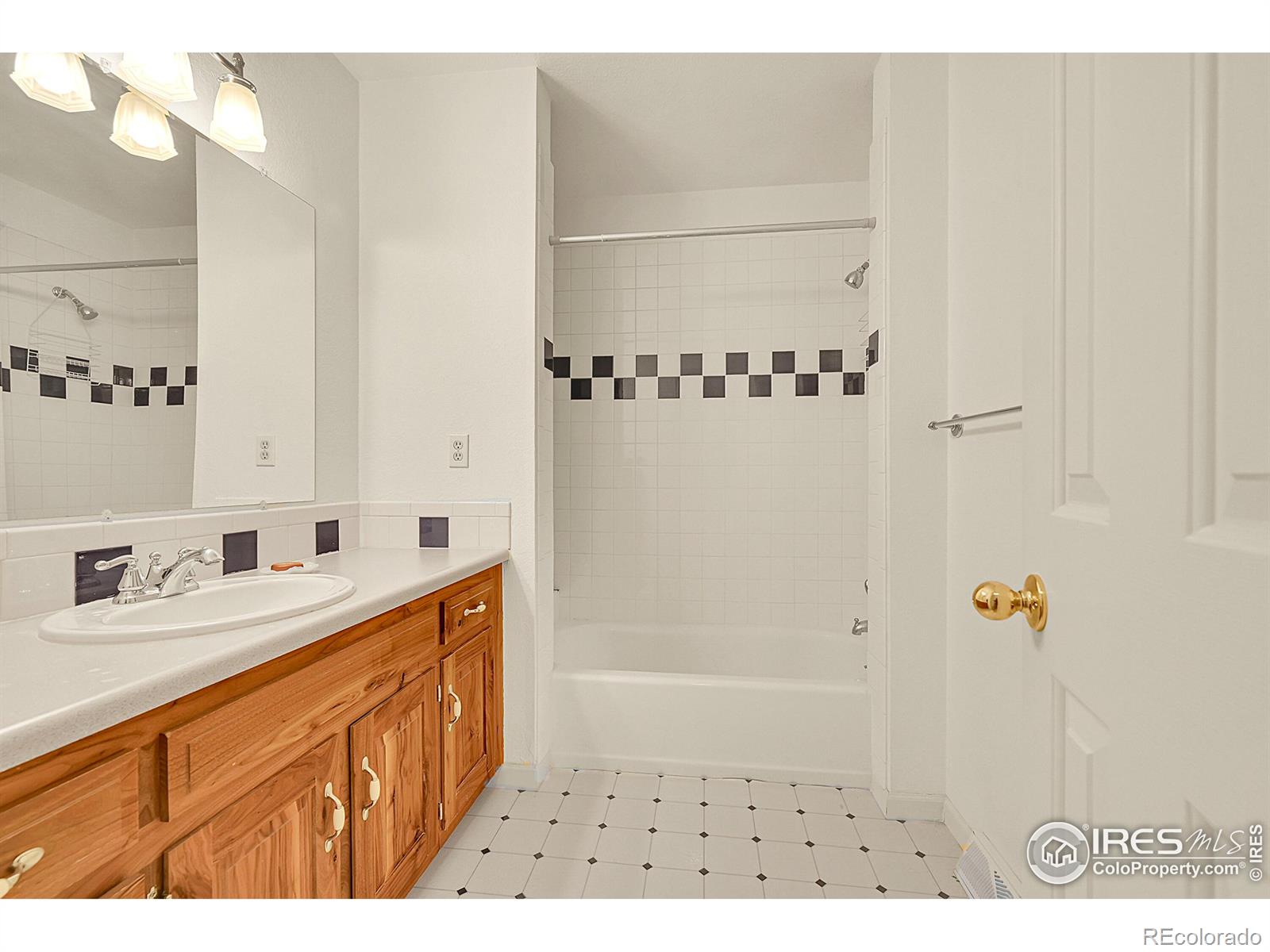 MLS Image #27 for 2205  lake park drive,longmont, Colorado