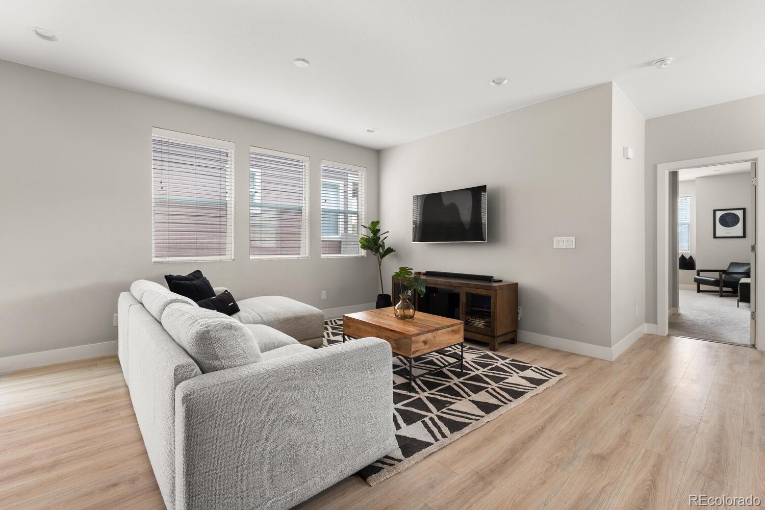 CMA Image for 15711  bolling drive,Denver, Colorado