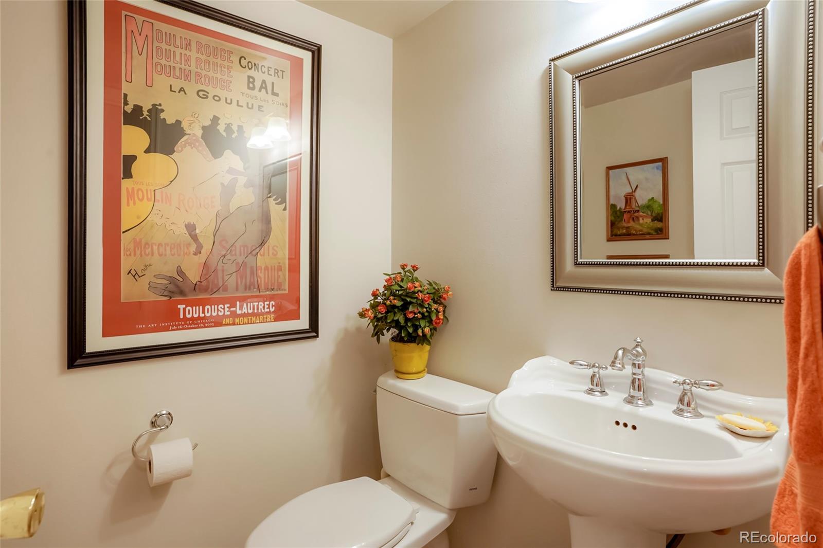 MLS Image #12 for 1578 s syracuse street,denver, Colorado