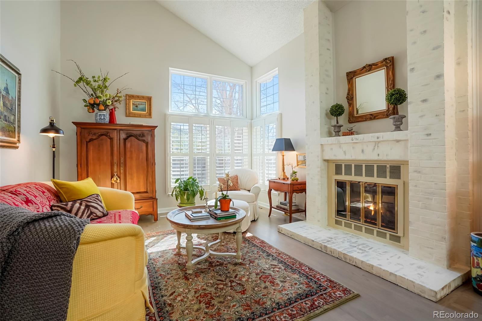 MLS Image #3 for 1578 s syracuse street,denver, Colorado