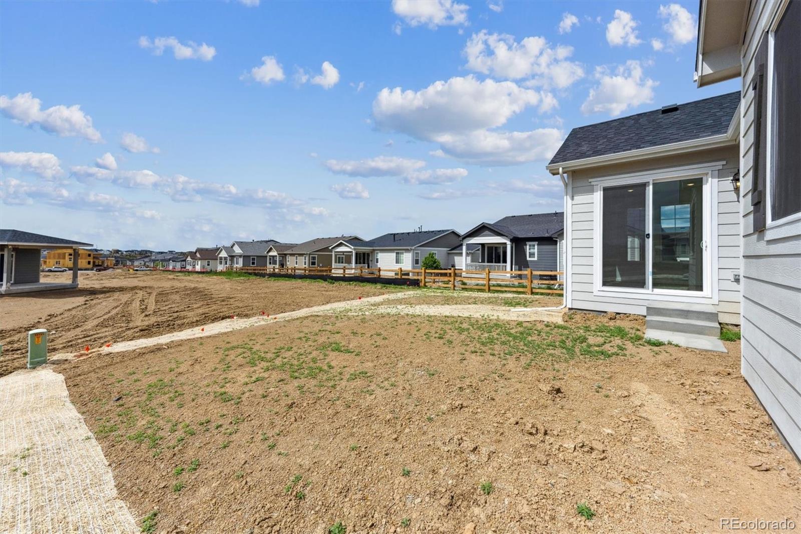 MLS Image #18 for 24740 e 39th avenue,aurora, Colorado