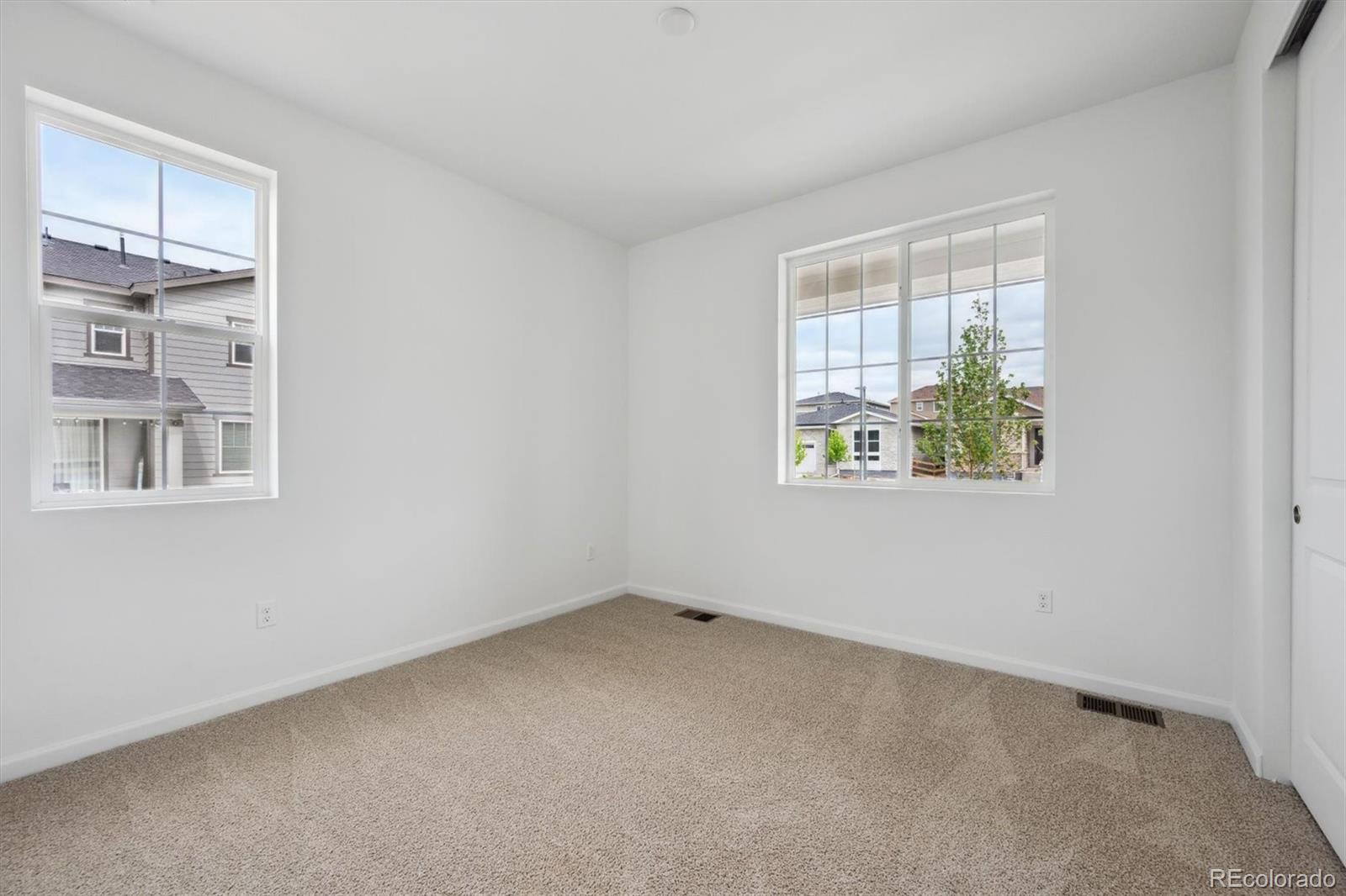 MLS Image #3 for 24740 e 39th avenue,aurora, Colorado