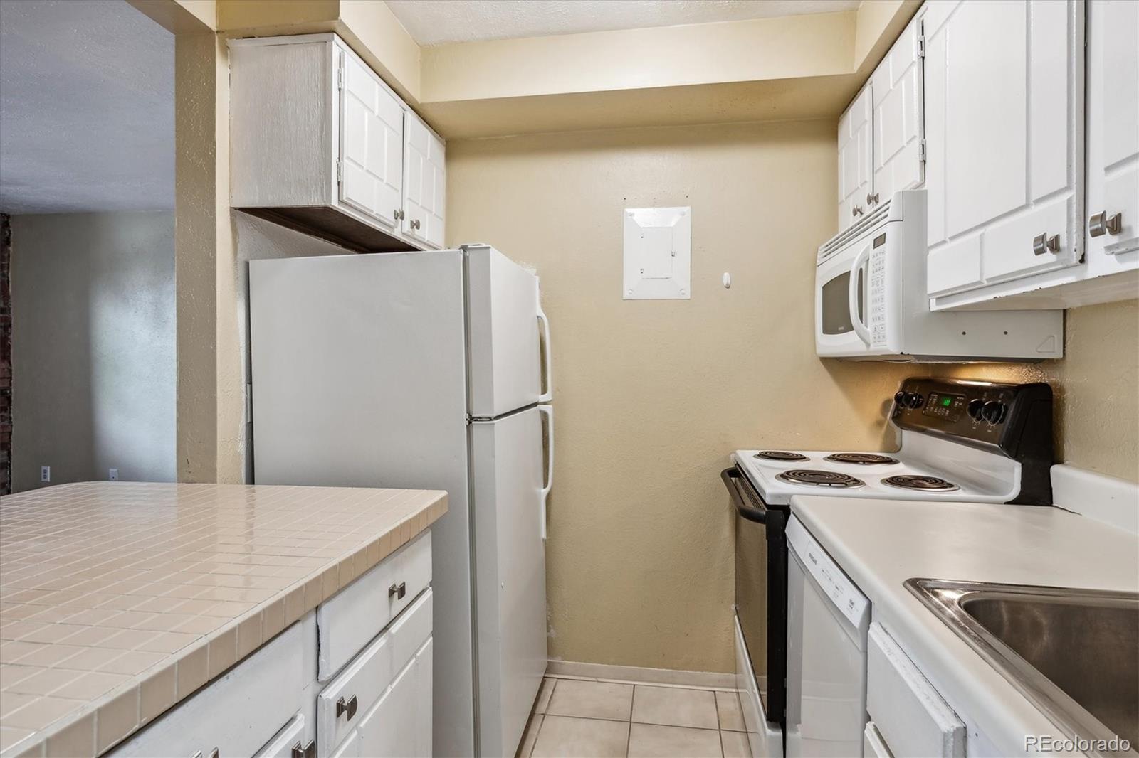 MLS Image #8 for 625 n pennsylvania street,denver, Colorado