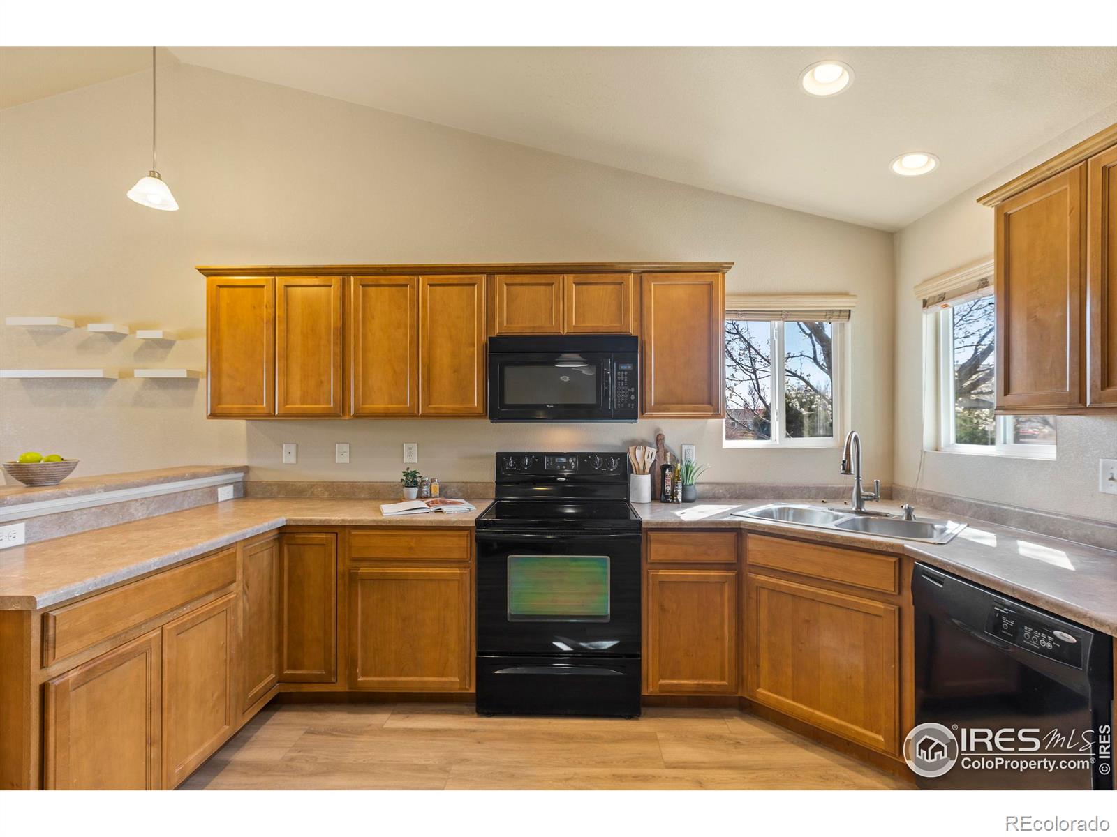 MLS Image #9 for 2146 e 11th street,loveland, Colorado