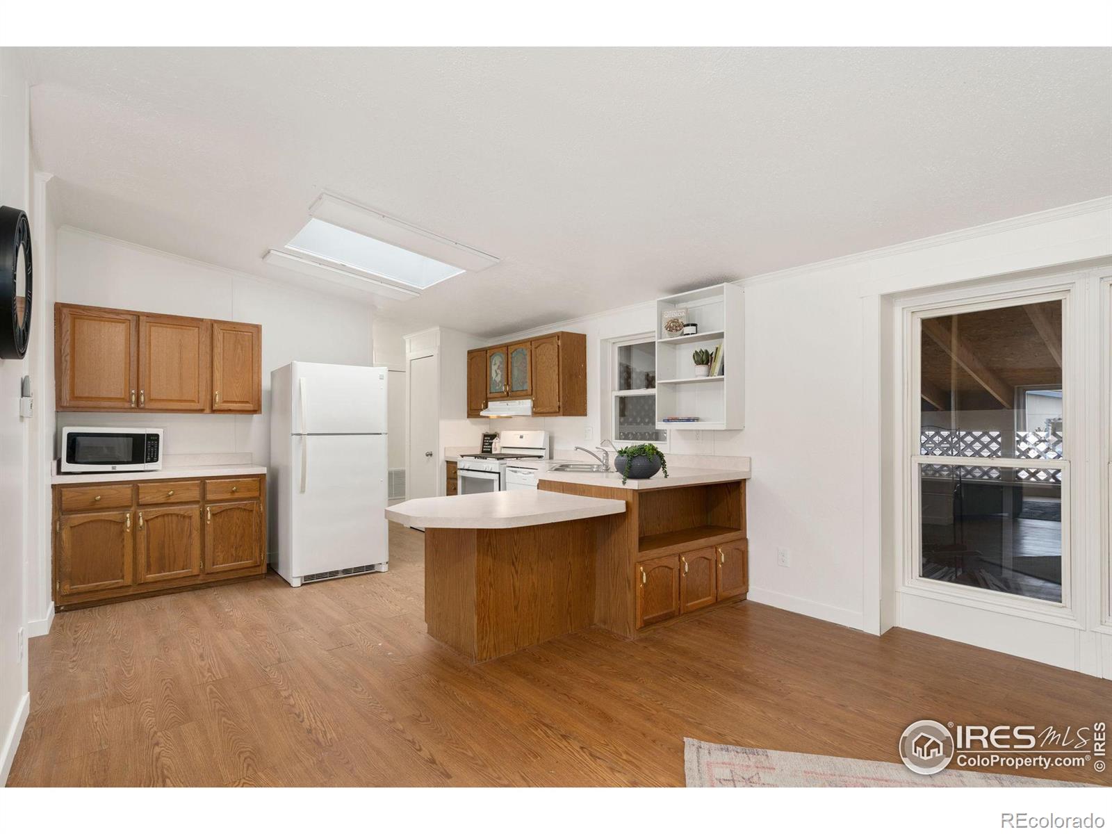MLS Image #5 for 3739  bellaire avenue,loveland, Colorado