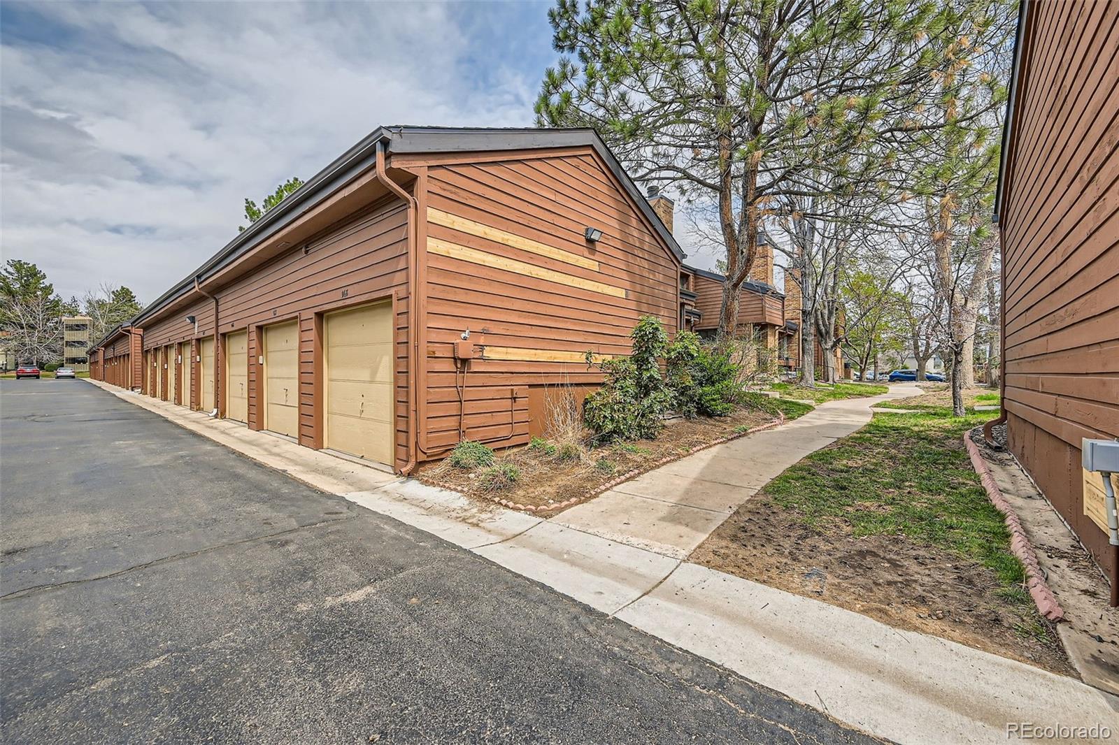 MLS Image #2 for 2685 s dayton way,denver, Colorado