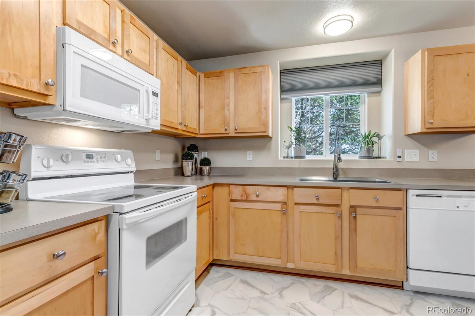 MLS Image #10 for 7005  ash creek heights,colorado springs, Colorado