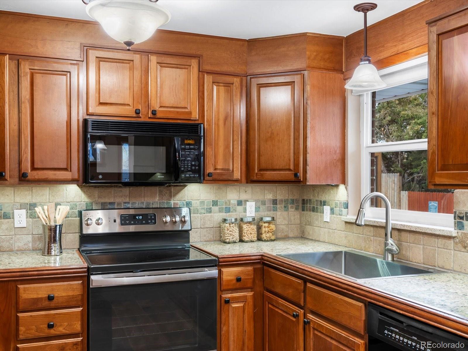 MLS Image #19 for 2698 e cresthill avenue,centennial, Colorado