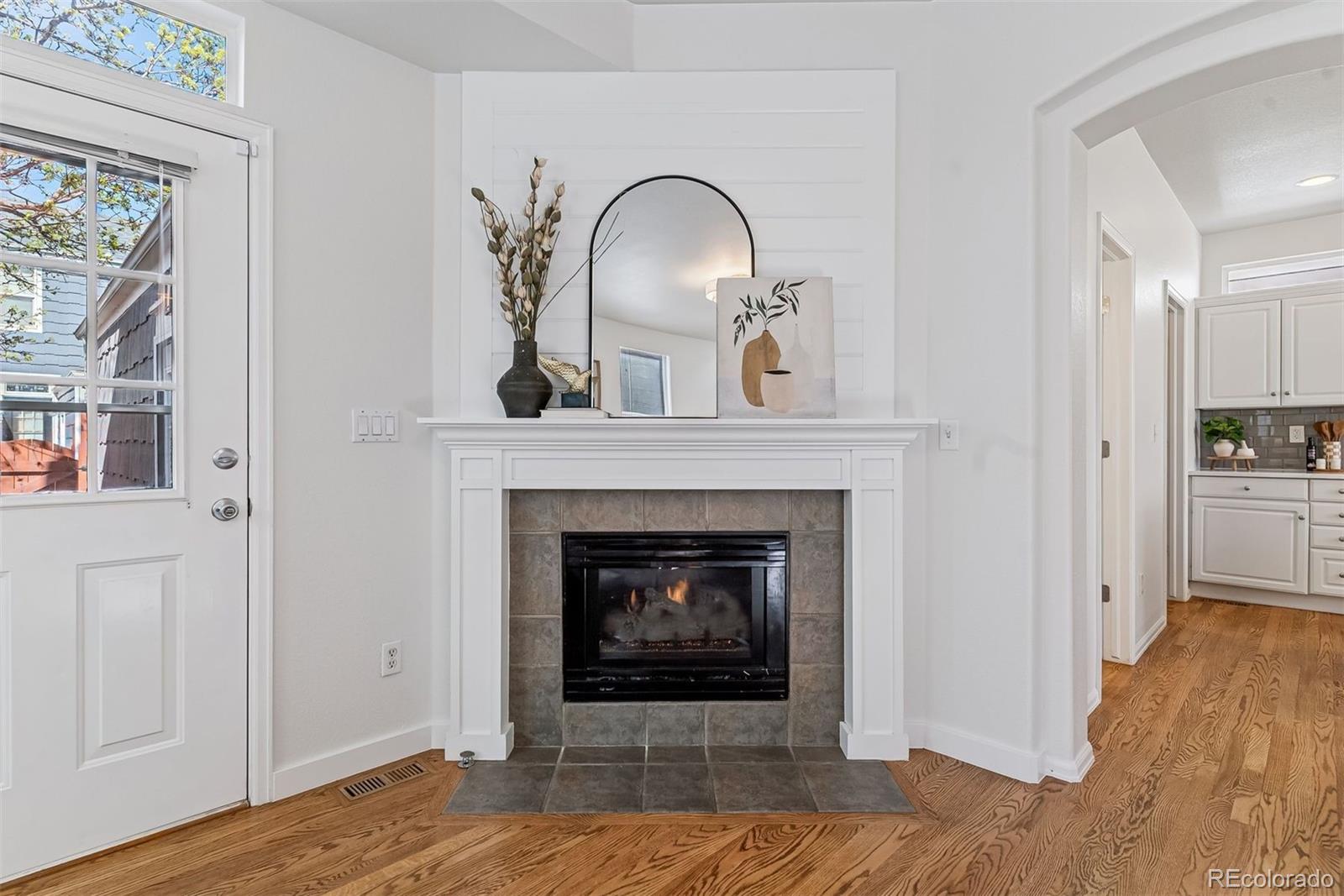 MLS Image #5 for 1913  julian street,denver, Colorado