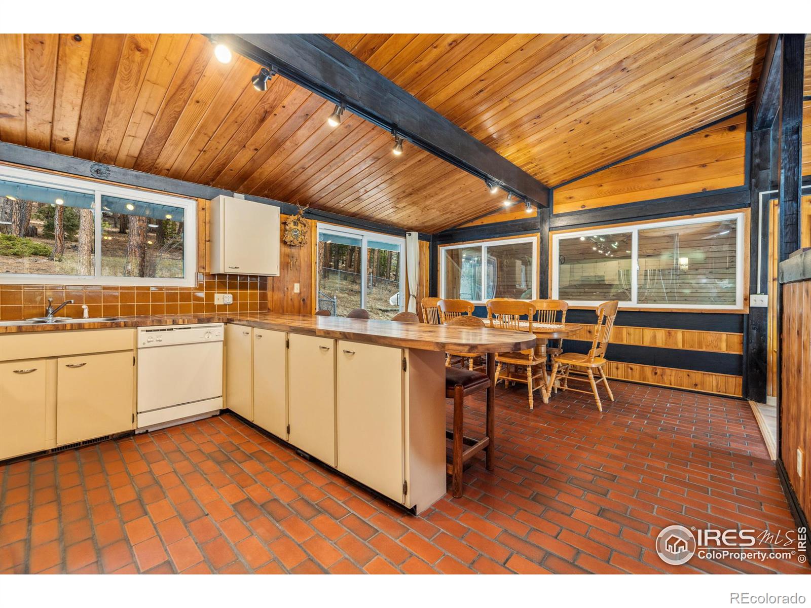 MLS Image #9 for 712  aspen drive,lyons, Colorado
