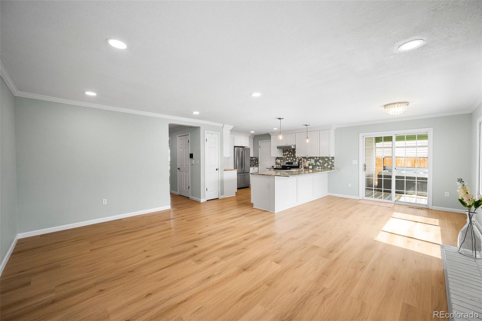 MLS Image #13 for 7546 s penrose court,littleton, Colorado