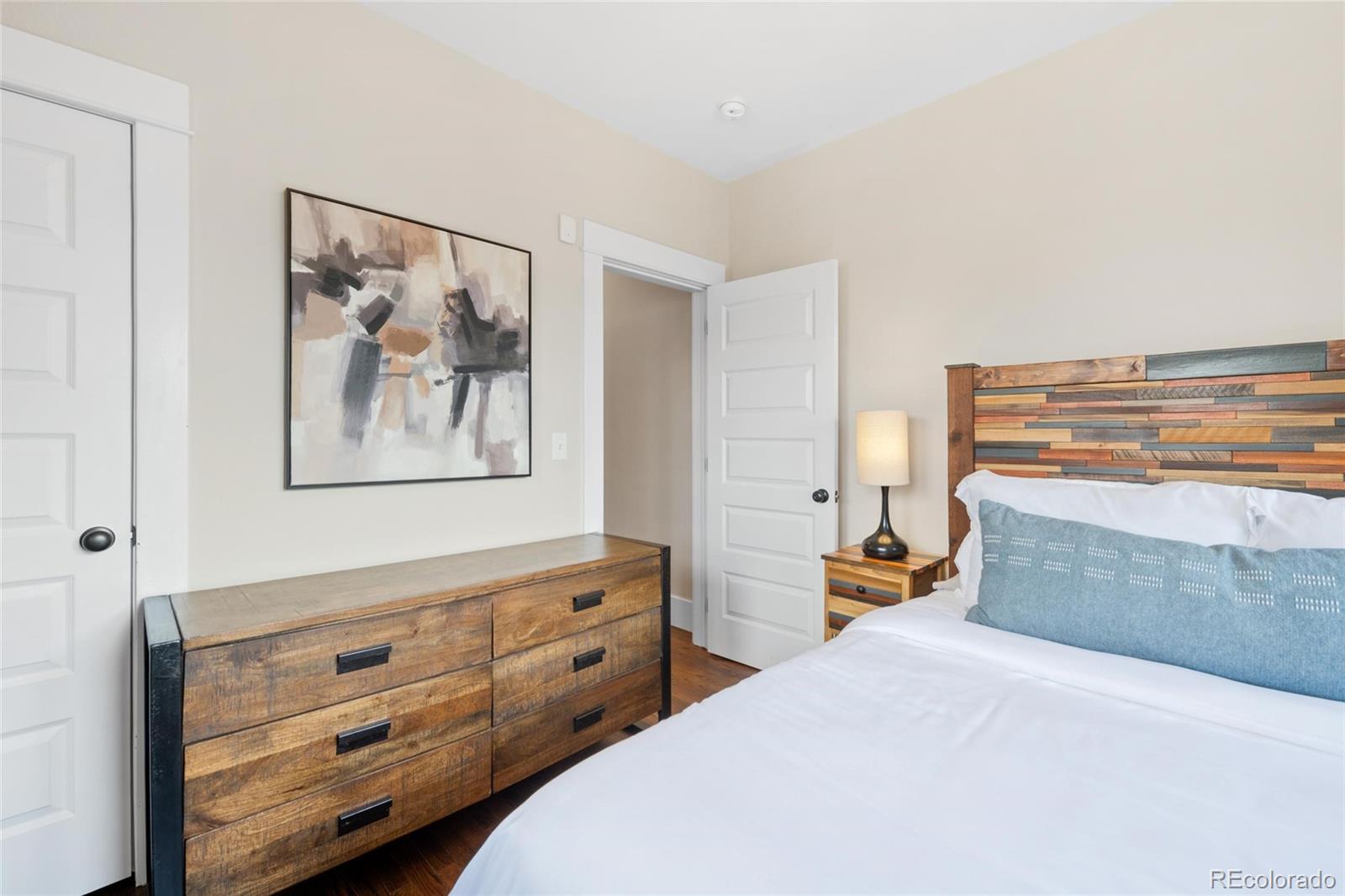 MLS Image #15 for 3311 n york street,denver, Colorado