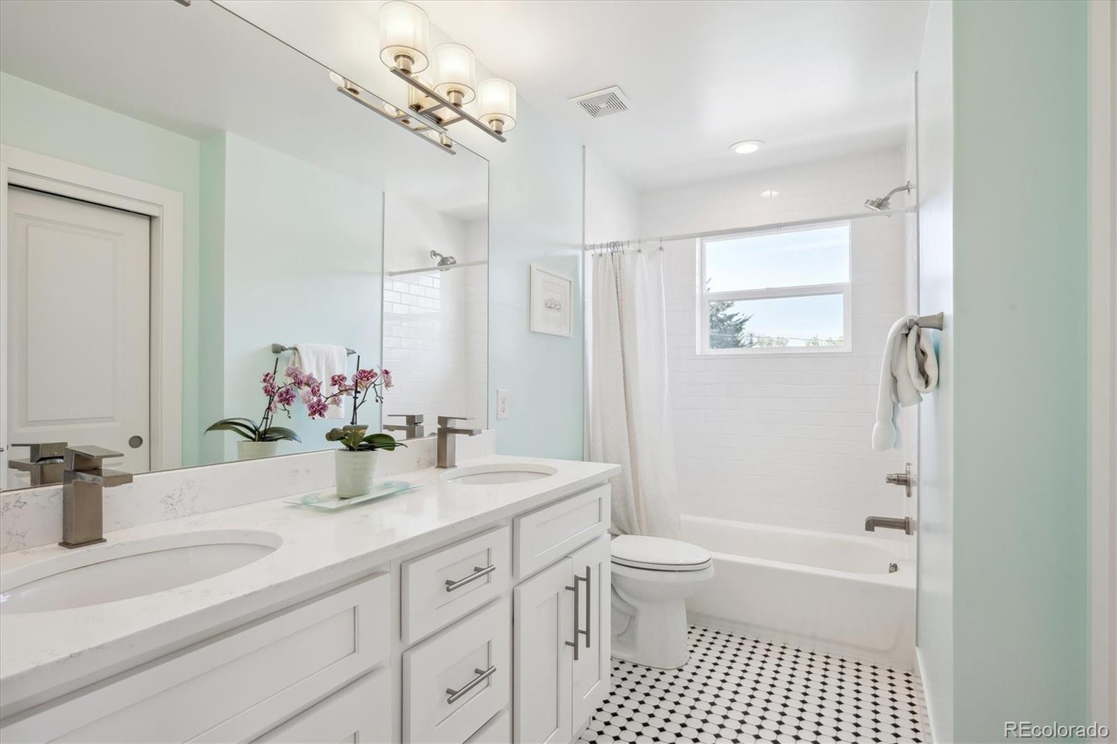 MLS Image #31 for 2801  cherry street,denver, Colorado