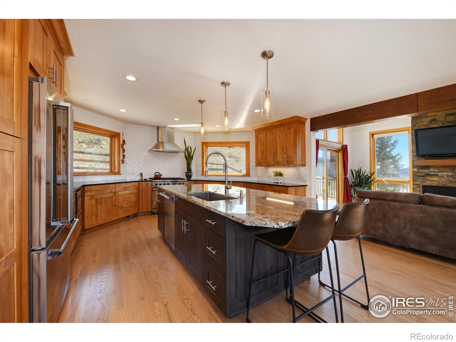 MLS Image #10 for 816  mountain view drive,lyons, Colorado