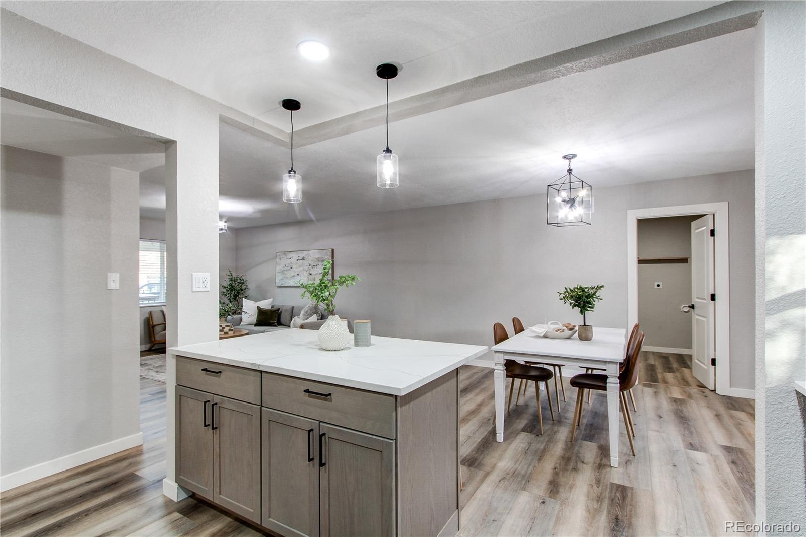 MLS Image #13 for 795  troy court,aurora, Colorado