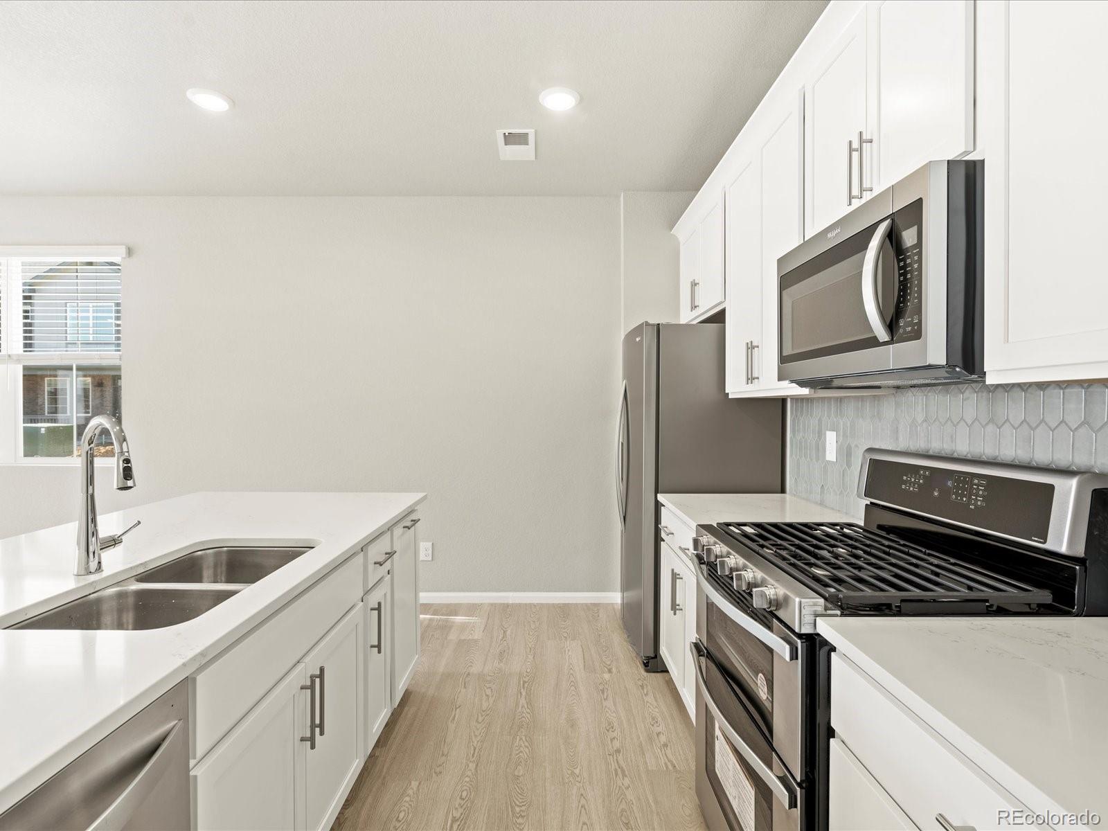 MLS Image #11 for 6524 n malaya street,aurora, Colorado
