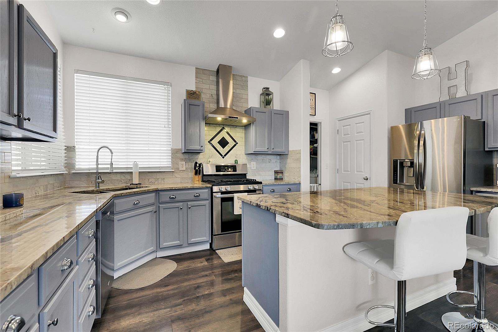MLS Image #11 for 20630 e ithaca place,aurora, Colorado