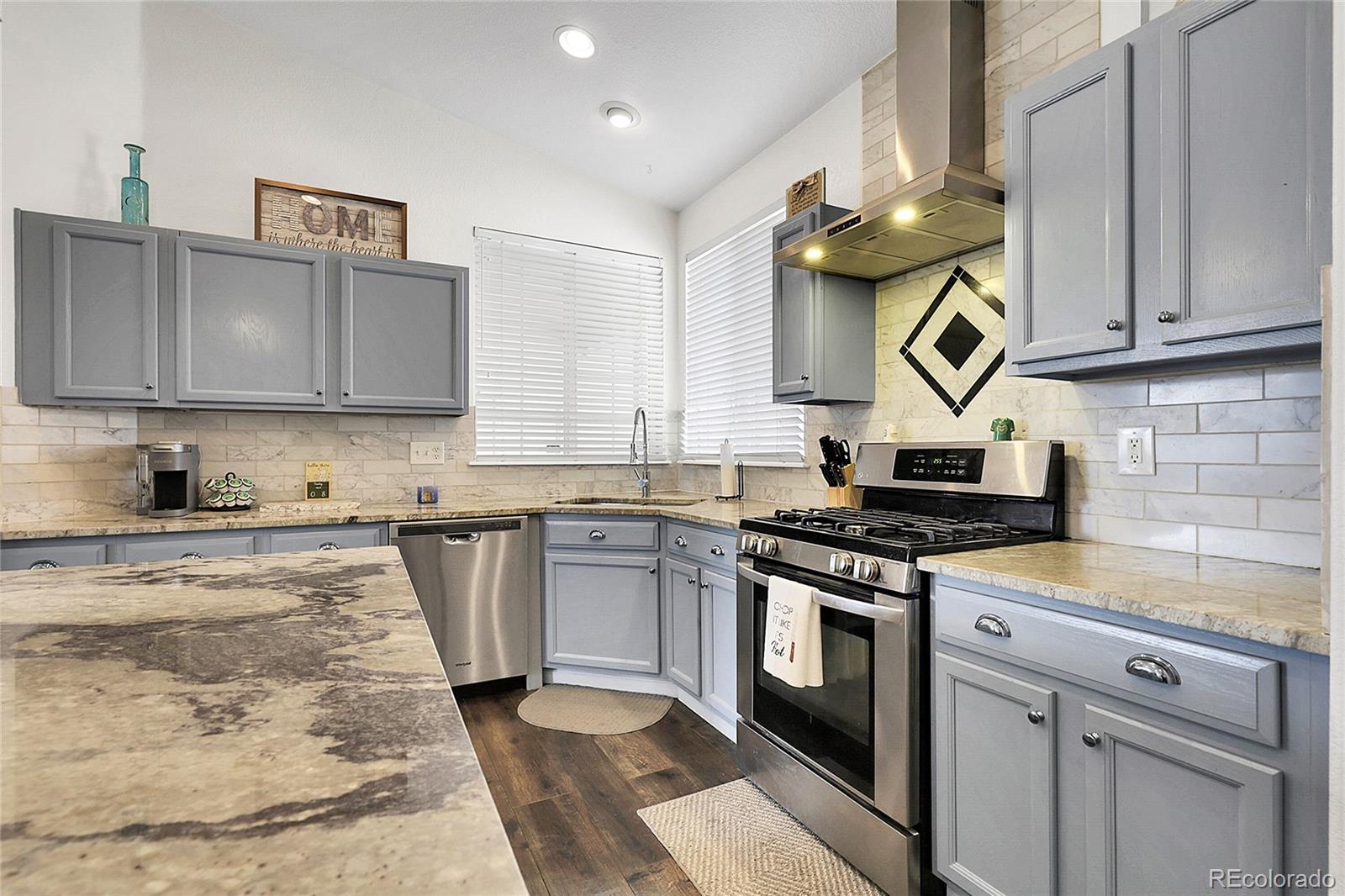 MLS Image #12 for 20630 e ithaca place,aurora, Colorado