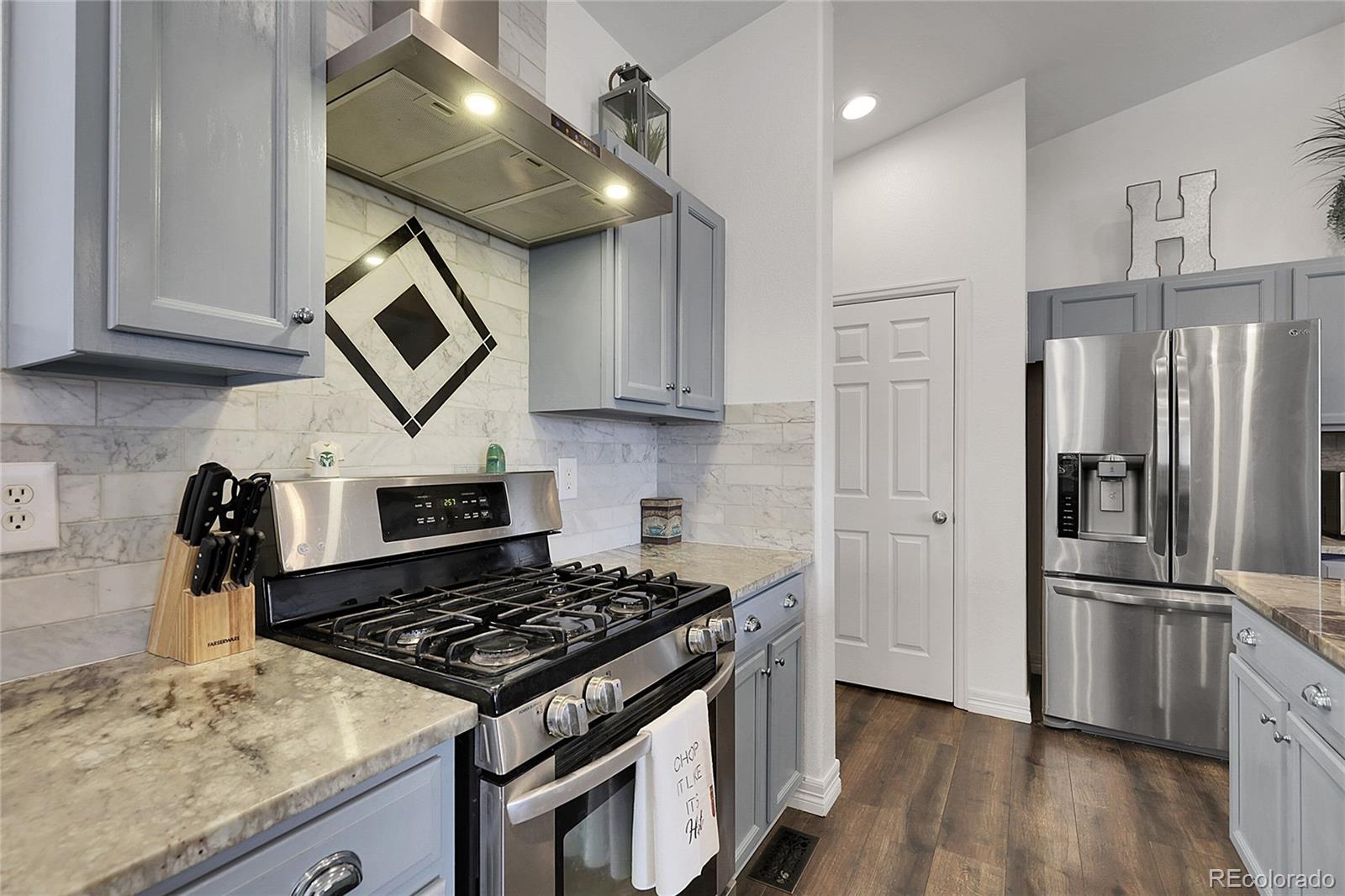 MLS Image #15 for 20630 e ithaca place,aurora, Colorado