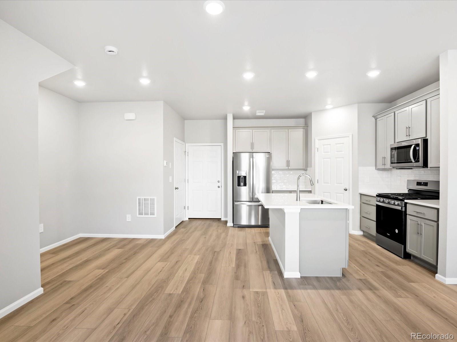 MLS Image #3 for 763 n tibet street,aurora, Colorado