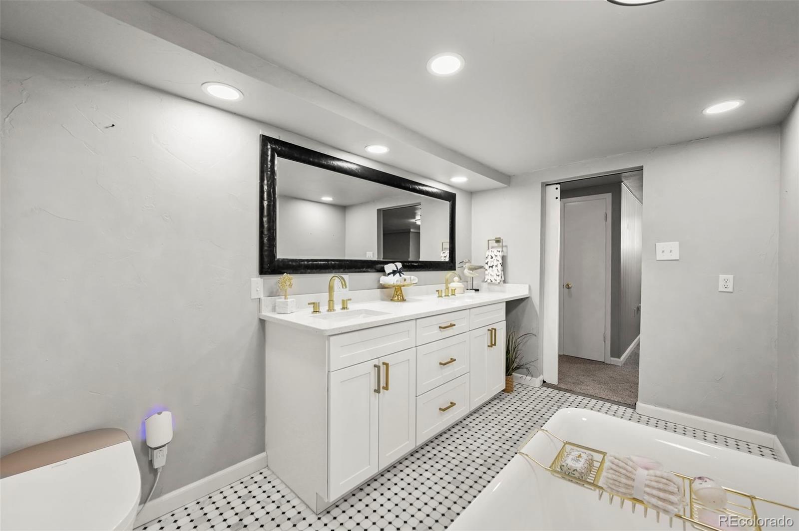 MLS Image #37 for 132  baylor street,pueblo, Colorado
