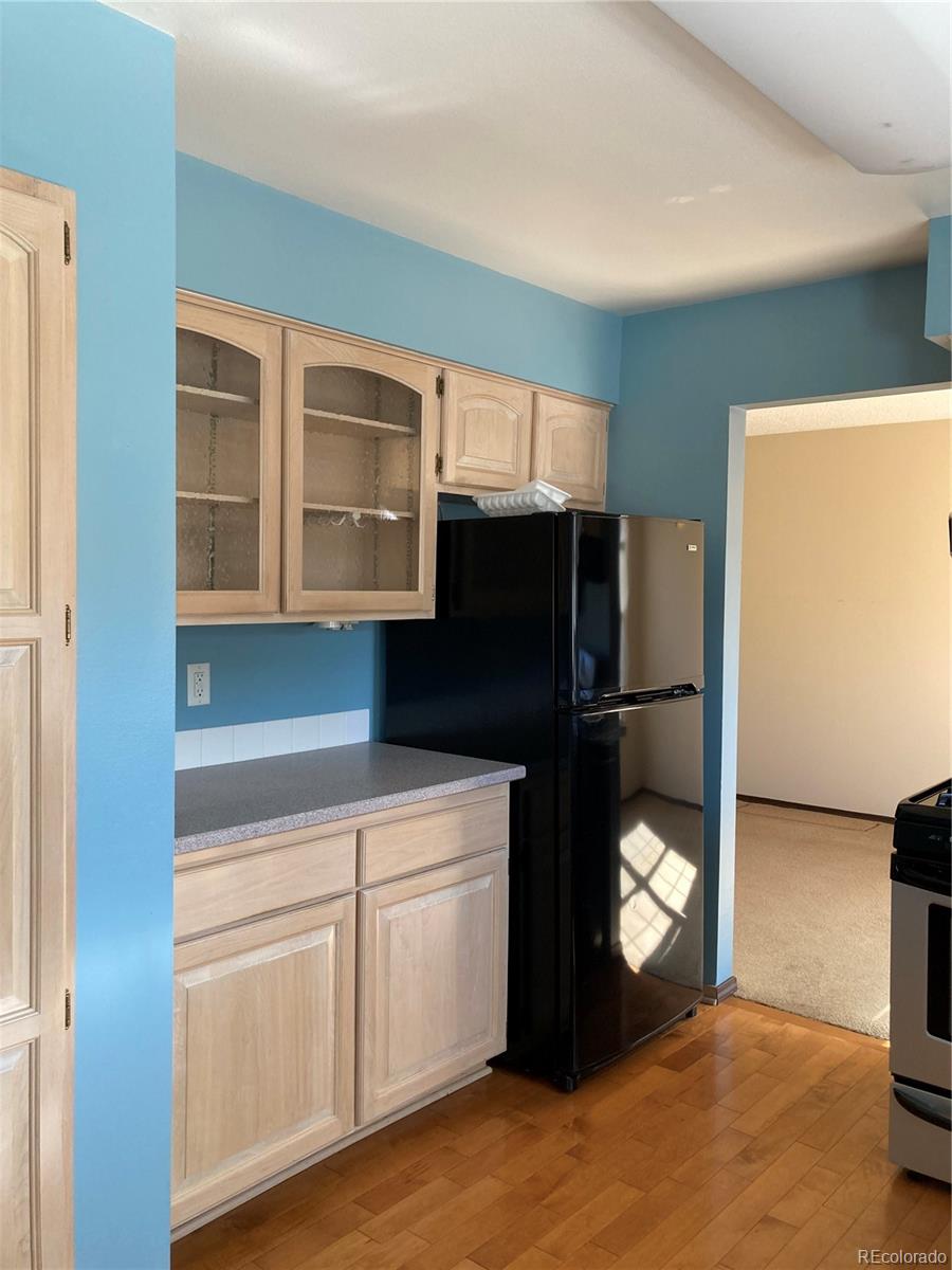 MLS Image #10 for 9050 e cherry creek south drive,denver, Colorado