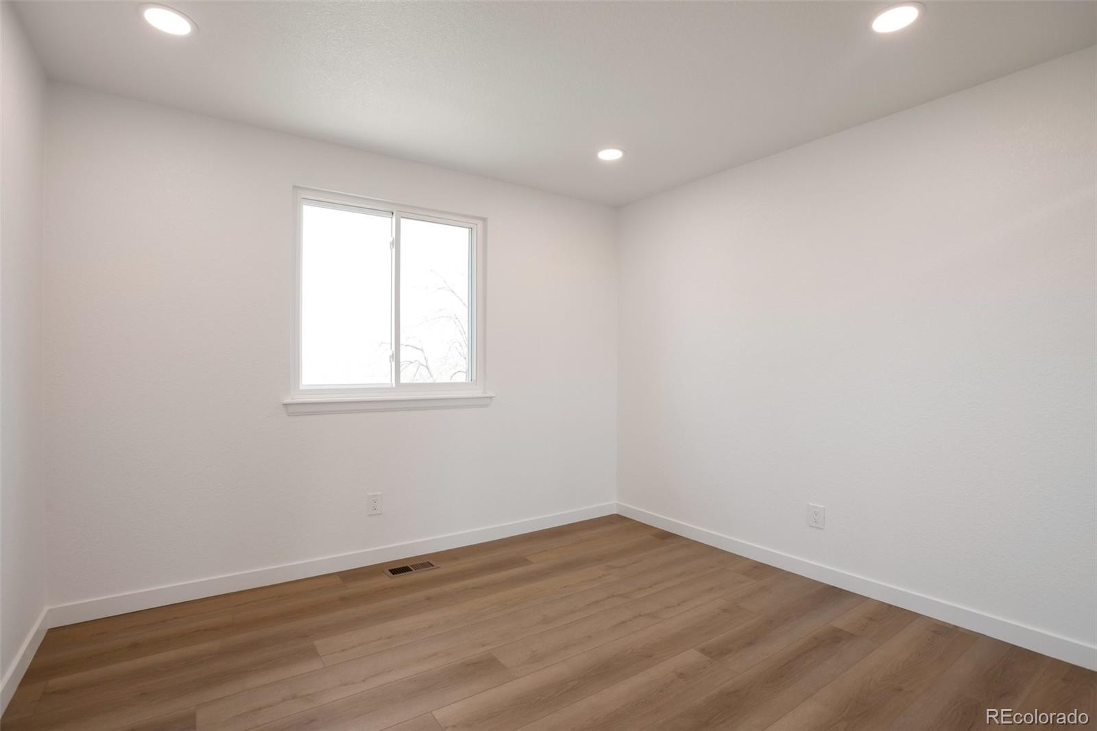 MLS Image #11 for 9306  clermont drive,thornton, Colorado