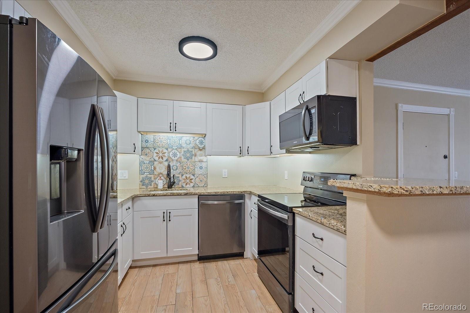 MLS Image #5 for 3332 s ammons street 103,lakewood, Colorado