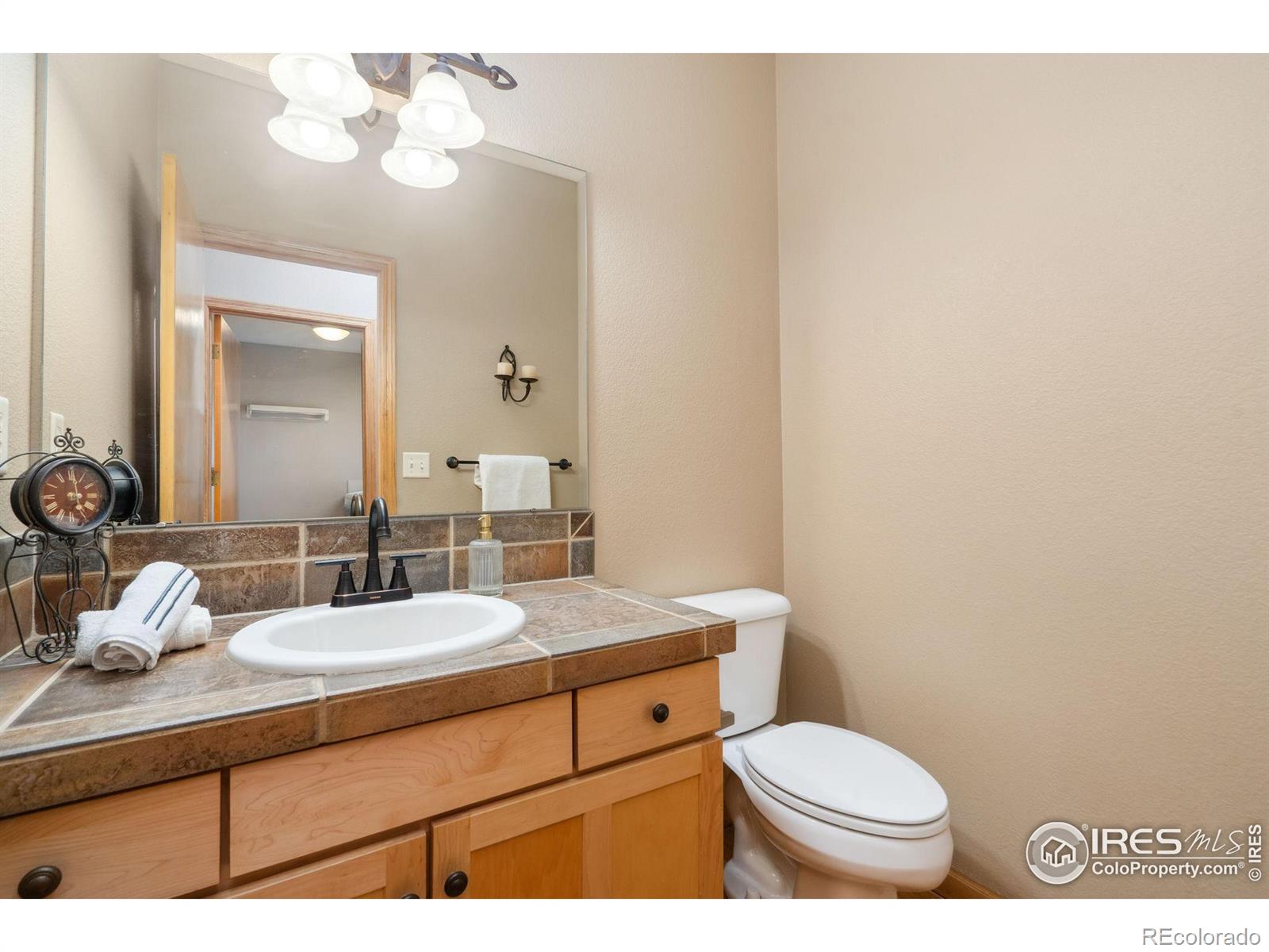 MLS Image #13 for 2111  meander road,windsor, Colorado