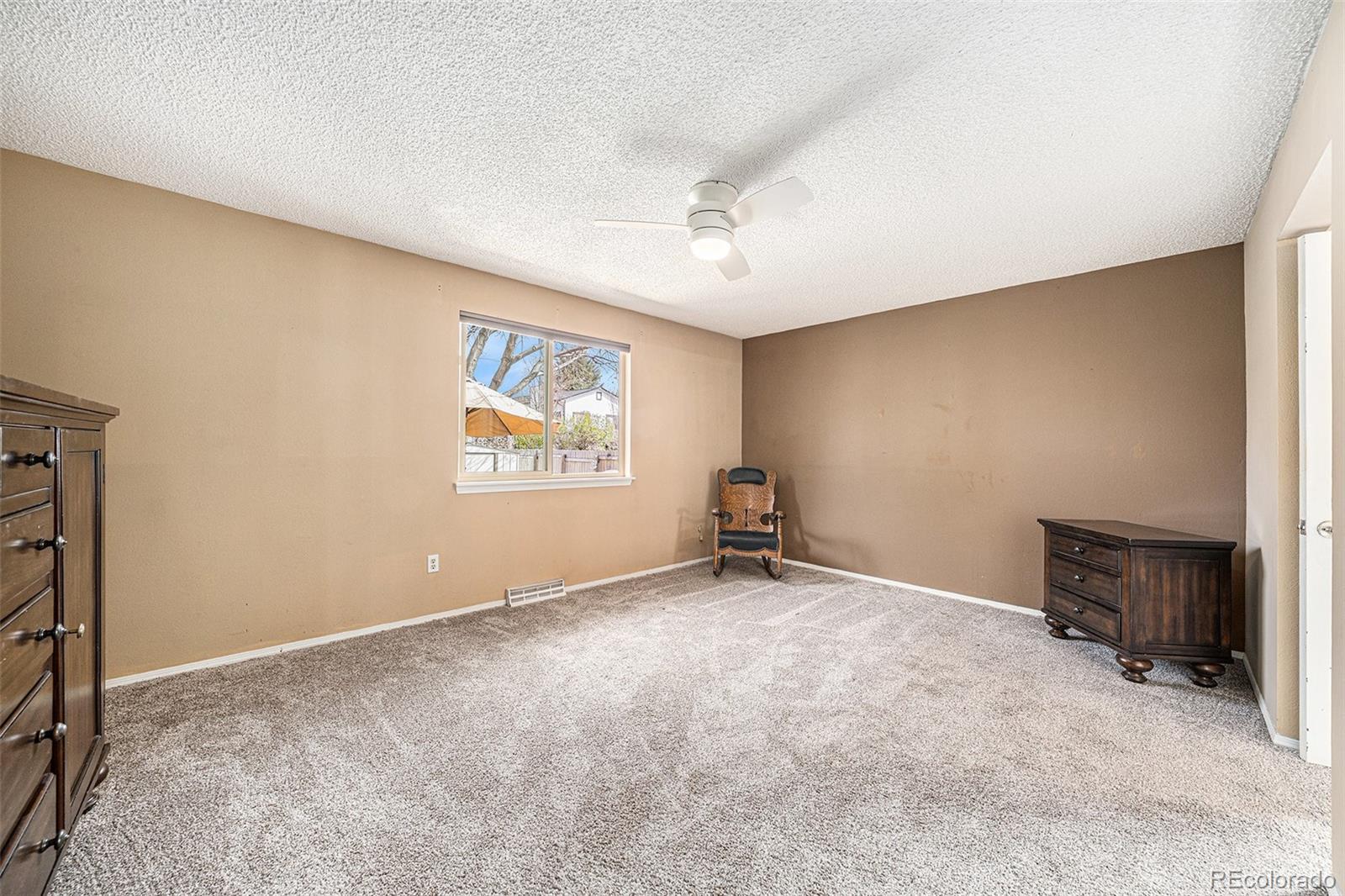 MLS Image #14 for 13036  clayton court,thornton, Colorado