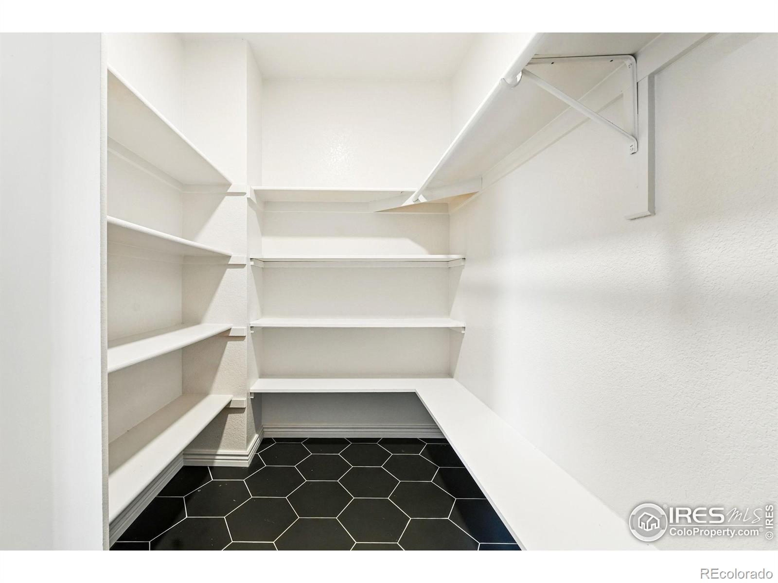 MLS Image #20 for 9215 w 106th avenue,broomfield, Colorado